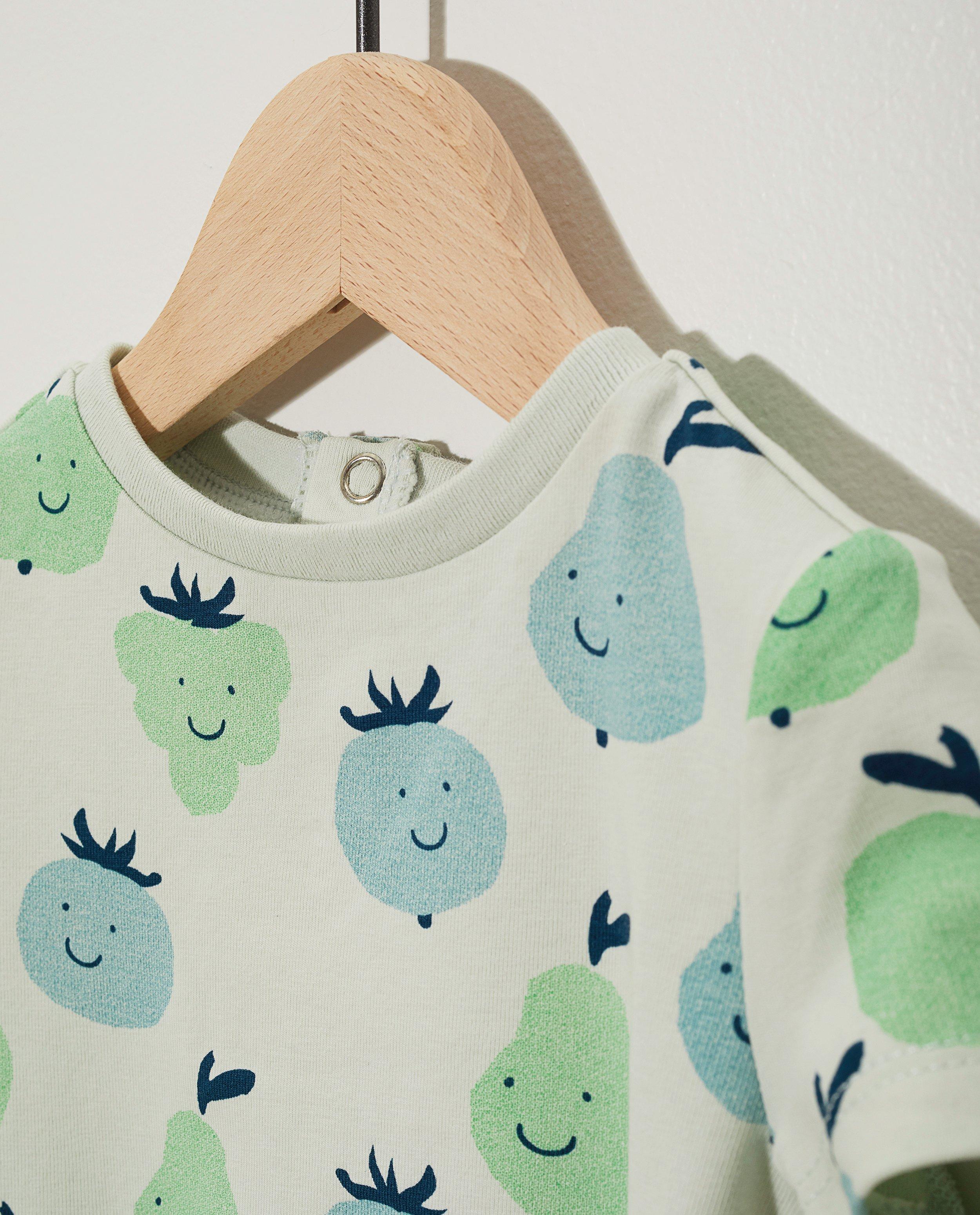 T-shirts - 