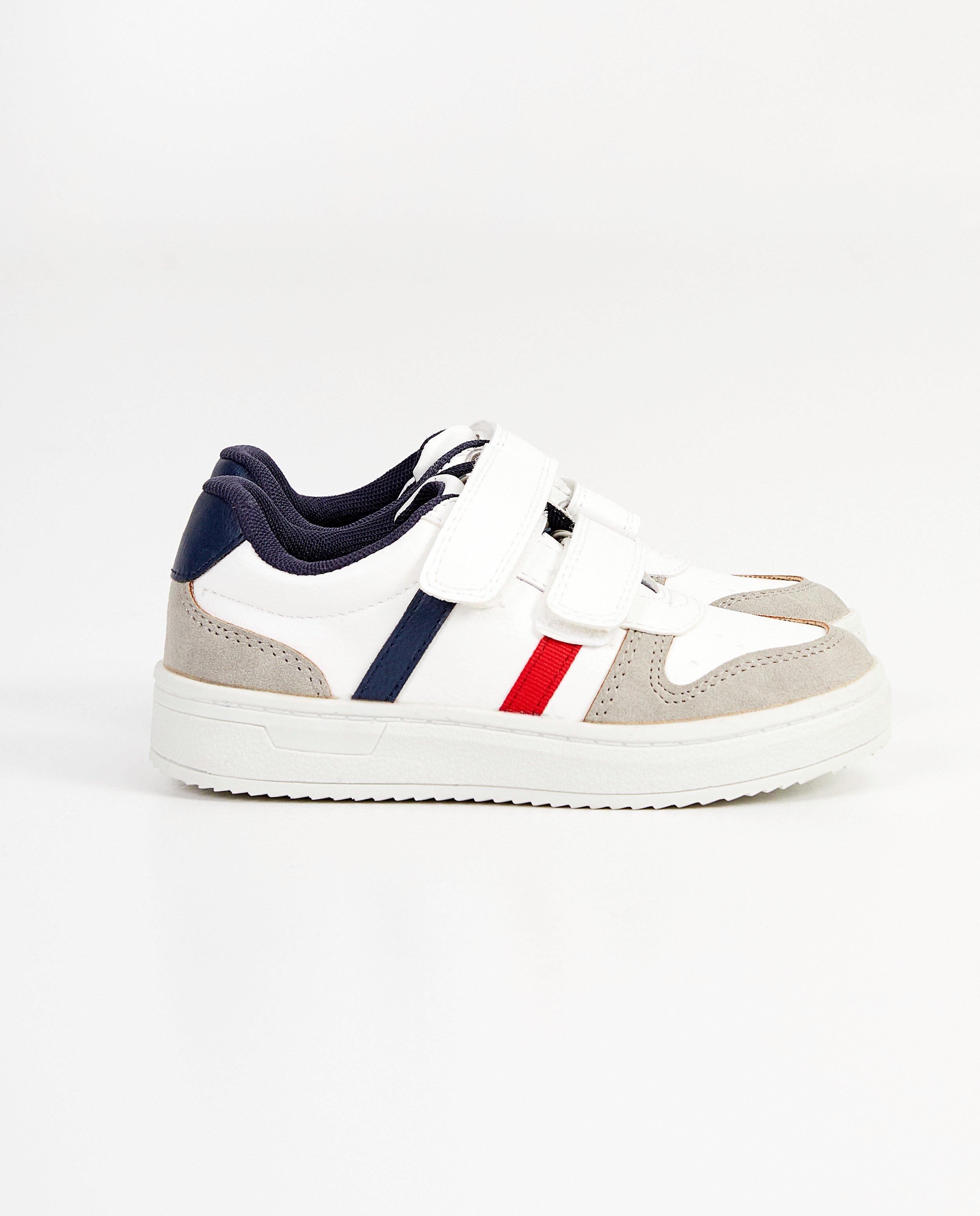 Witte sneakers, maat 27-32 - met velcrosluiting - JBC