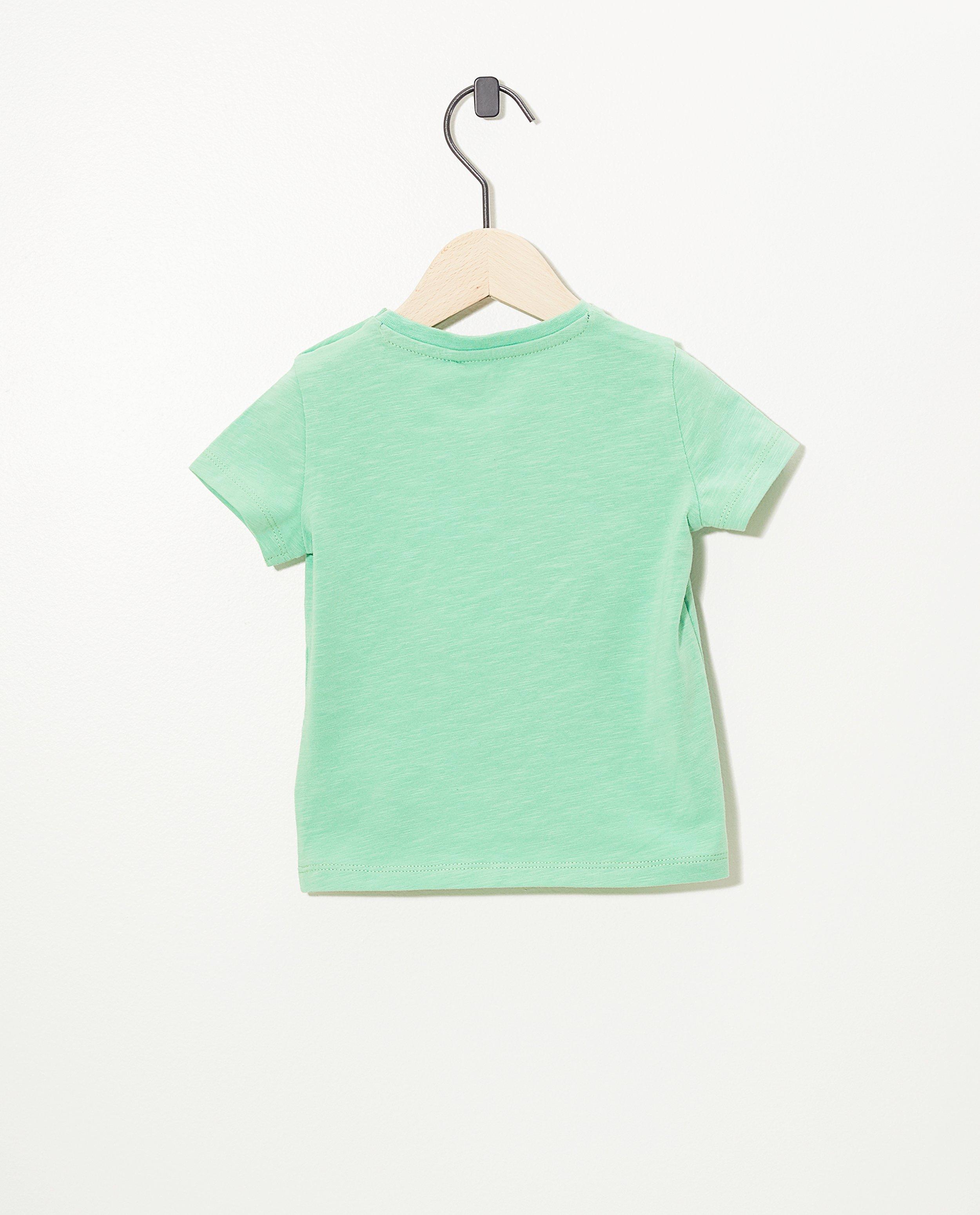T-shirts - 