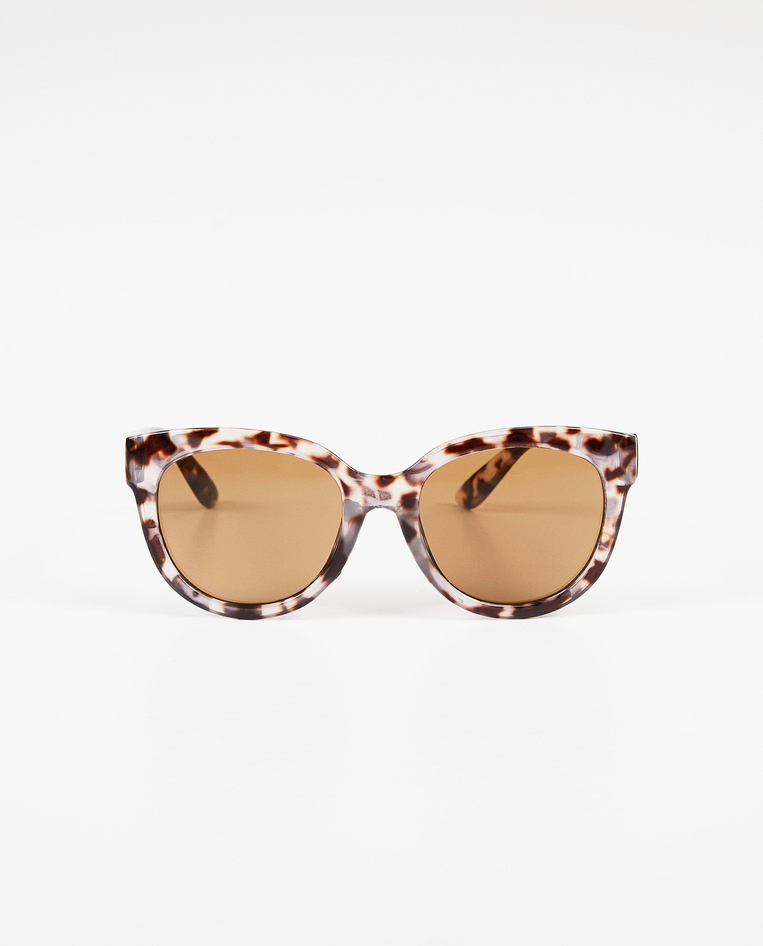 Lunettes de soleil transparentes - avec des taches brunes - JBC