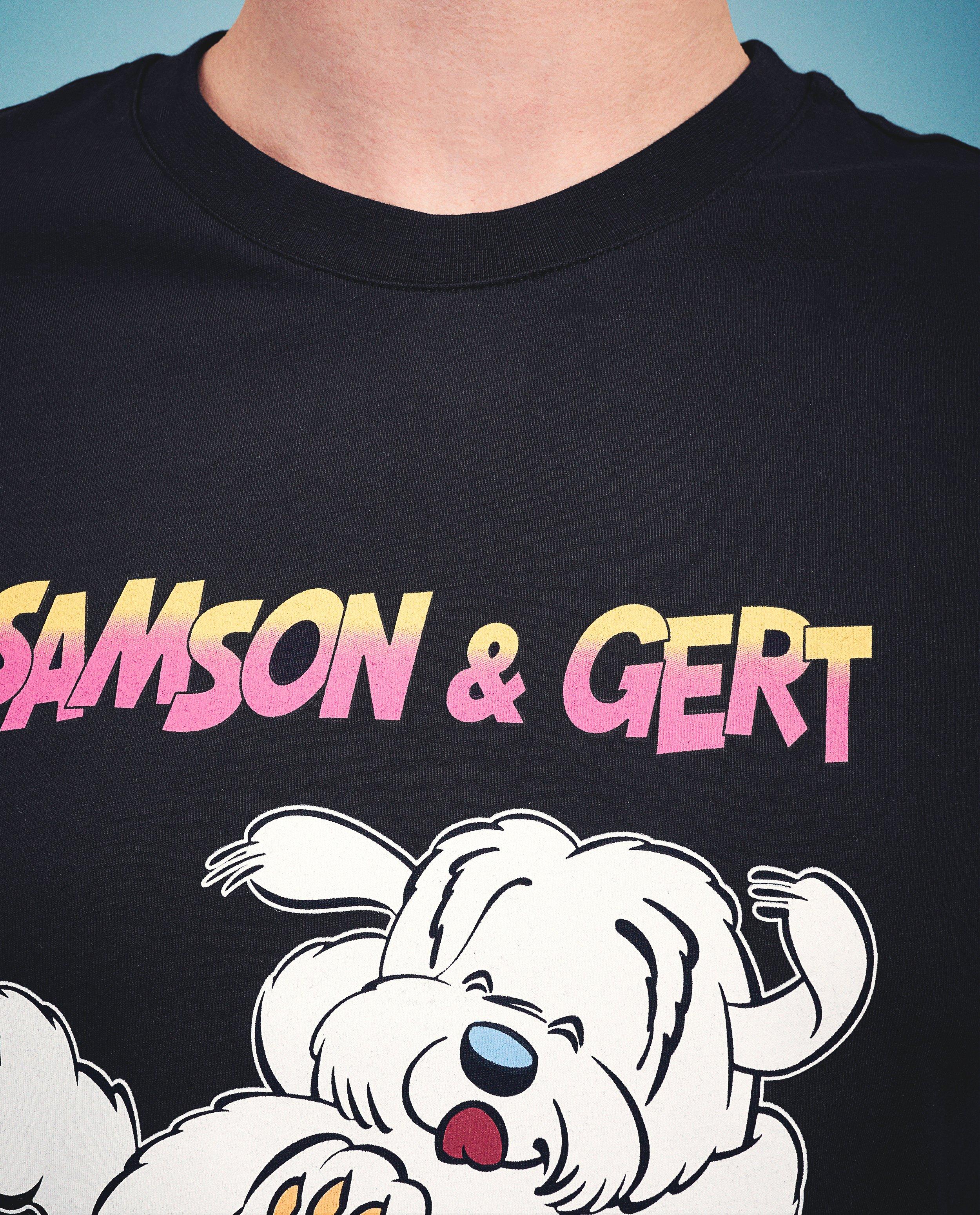 T-shirts - 