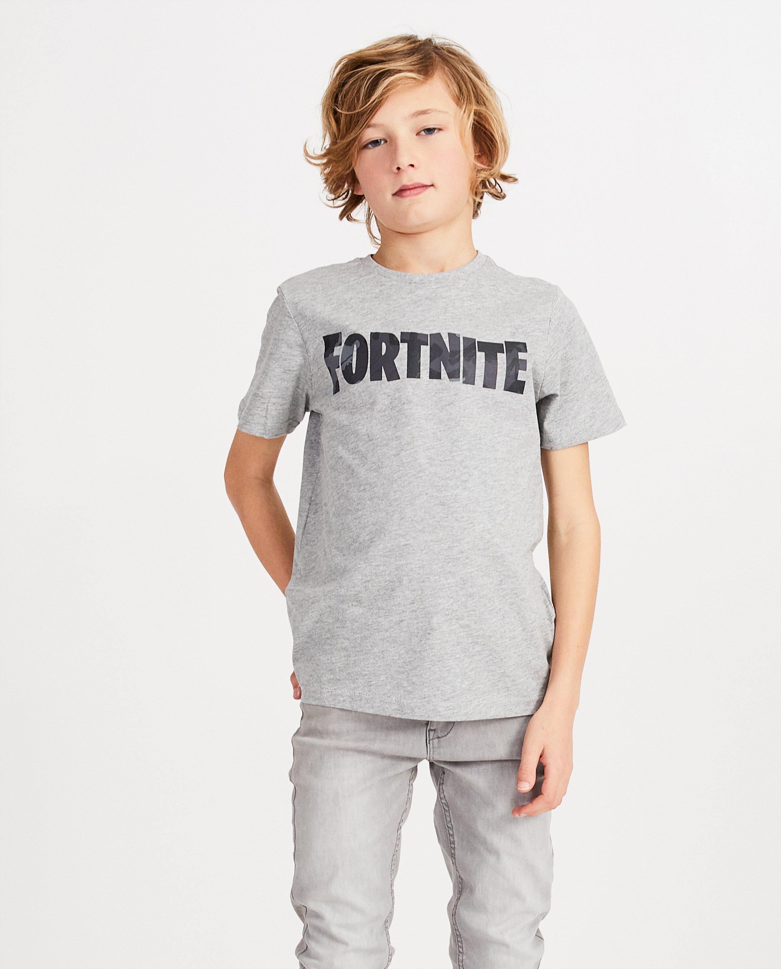 T-shirts - 