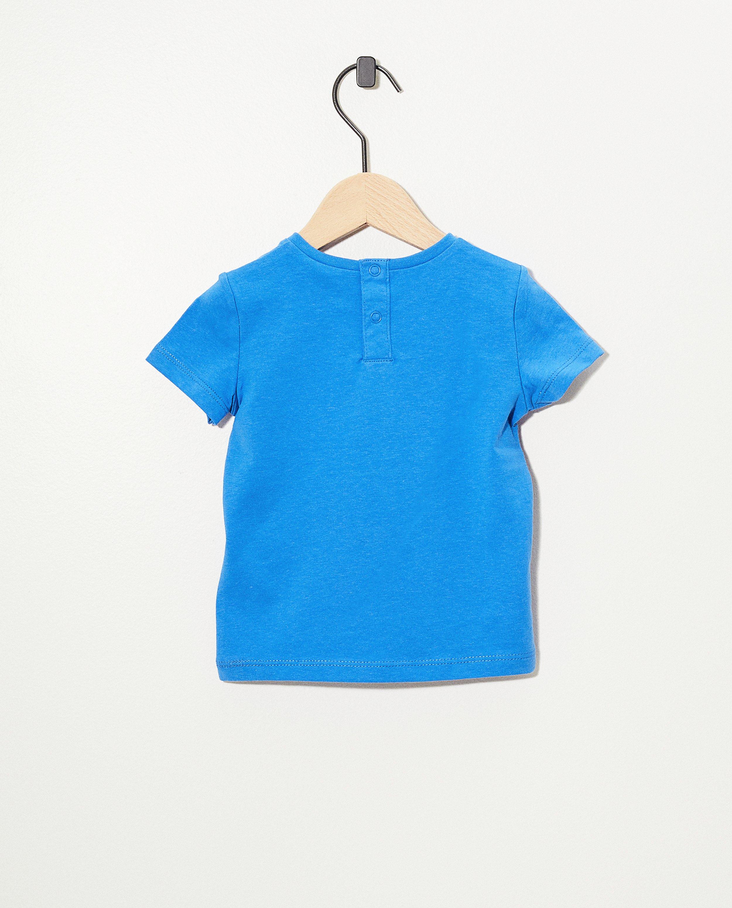 T-shirts - 