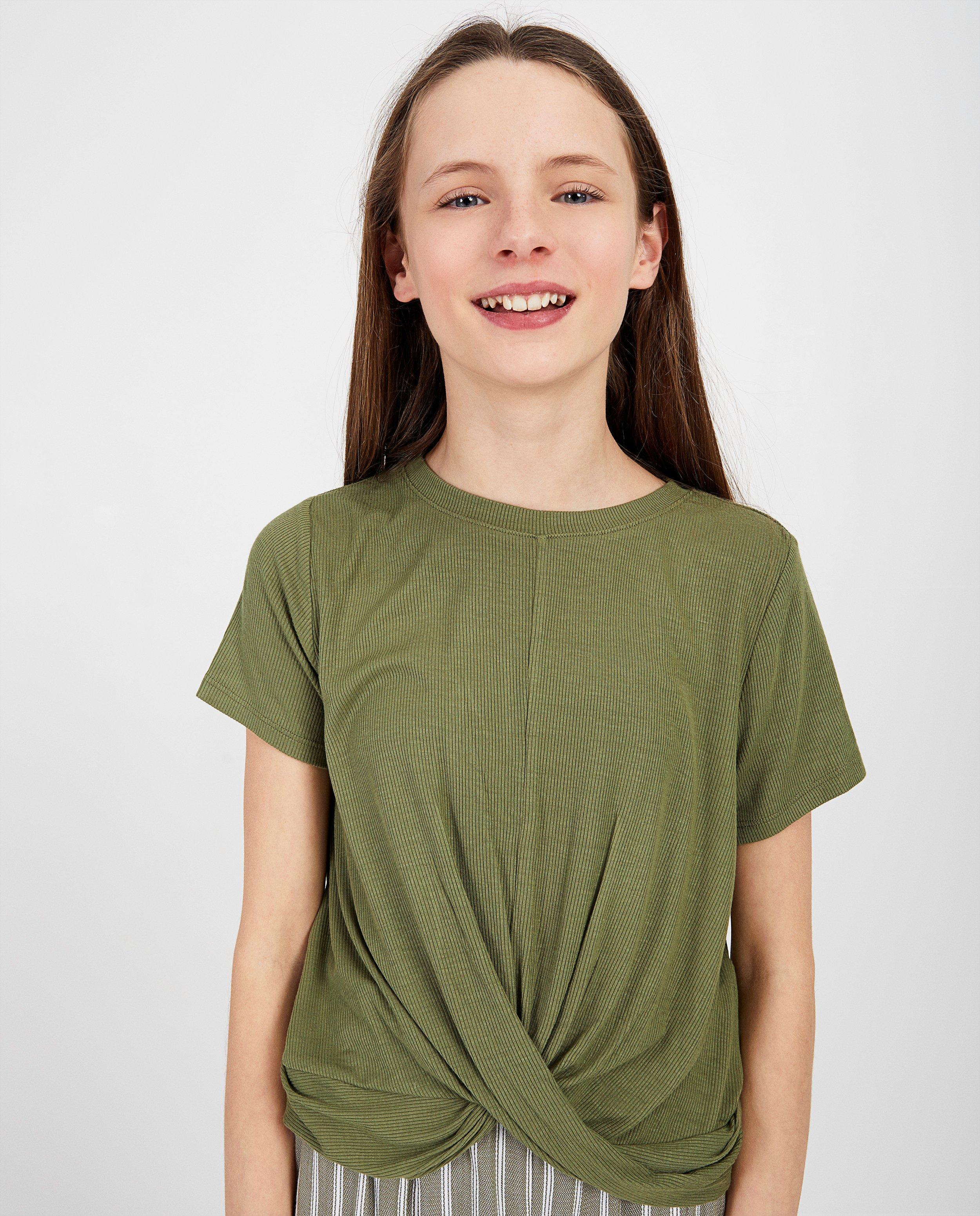 T-shirts - 