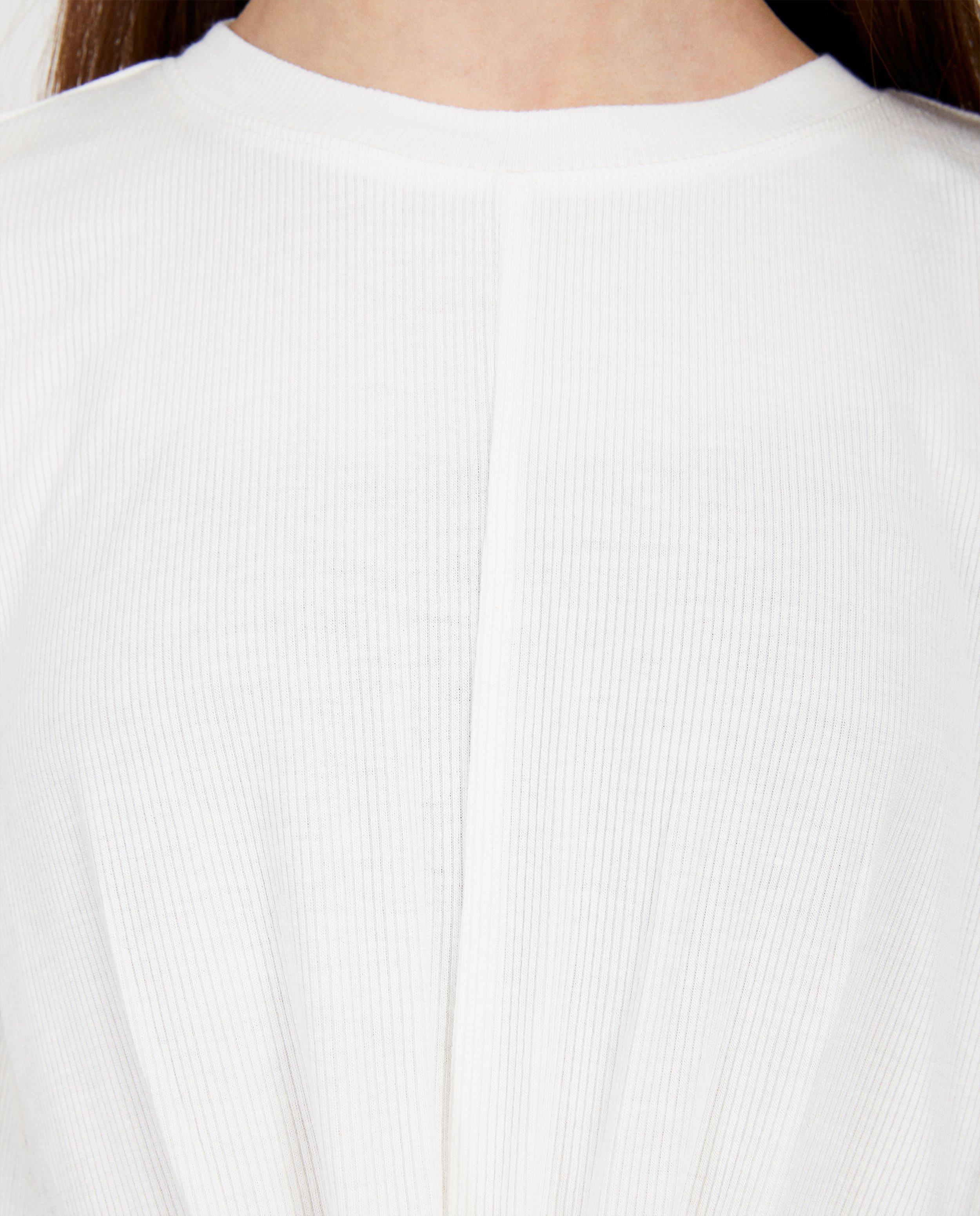 T-shirts - 