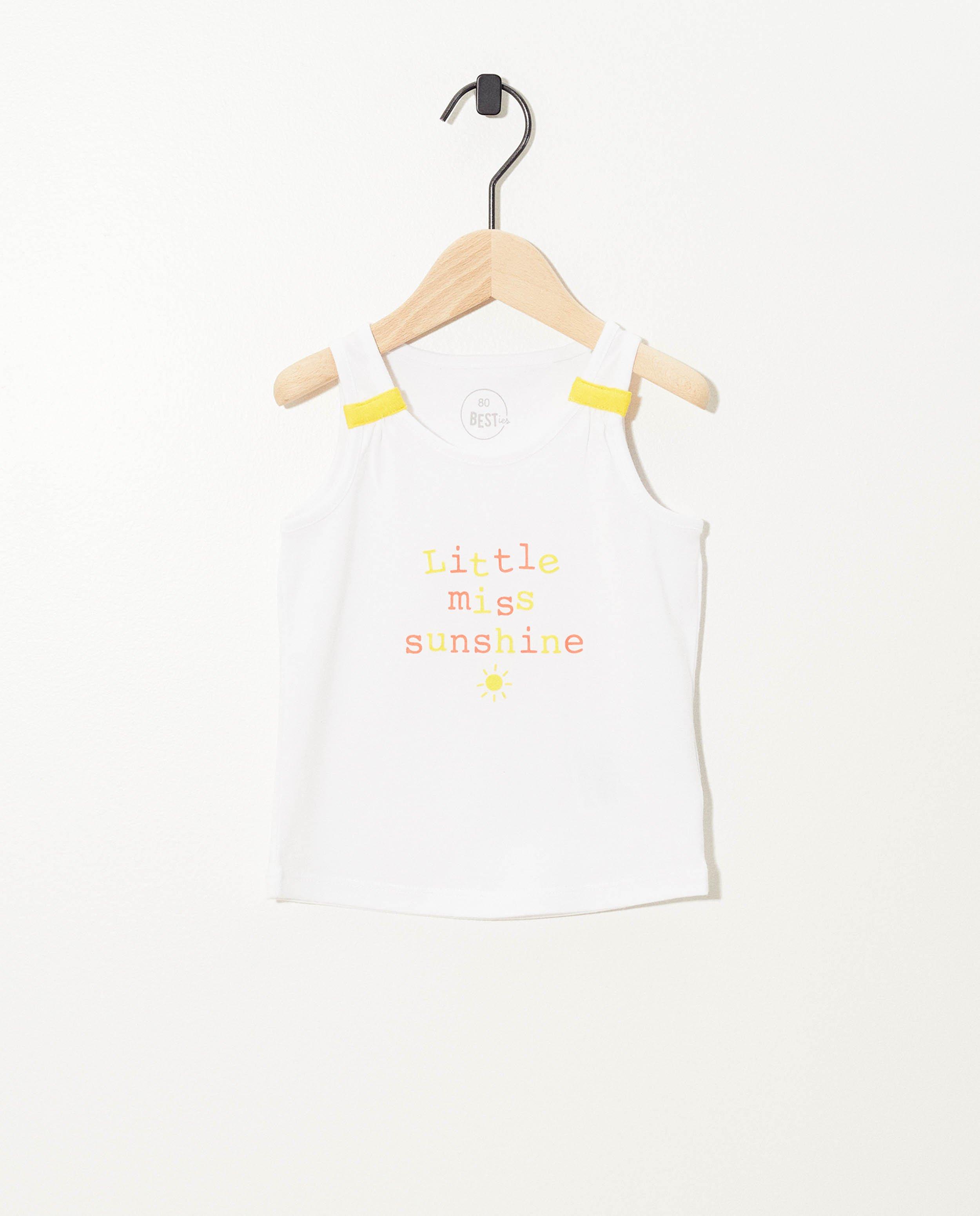 Witte top met opschrift BESTies - op de borst - Besties