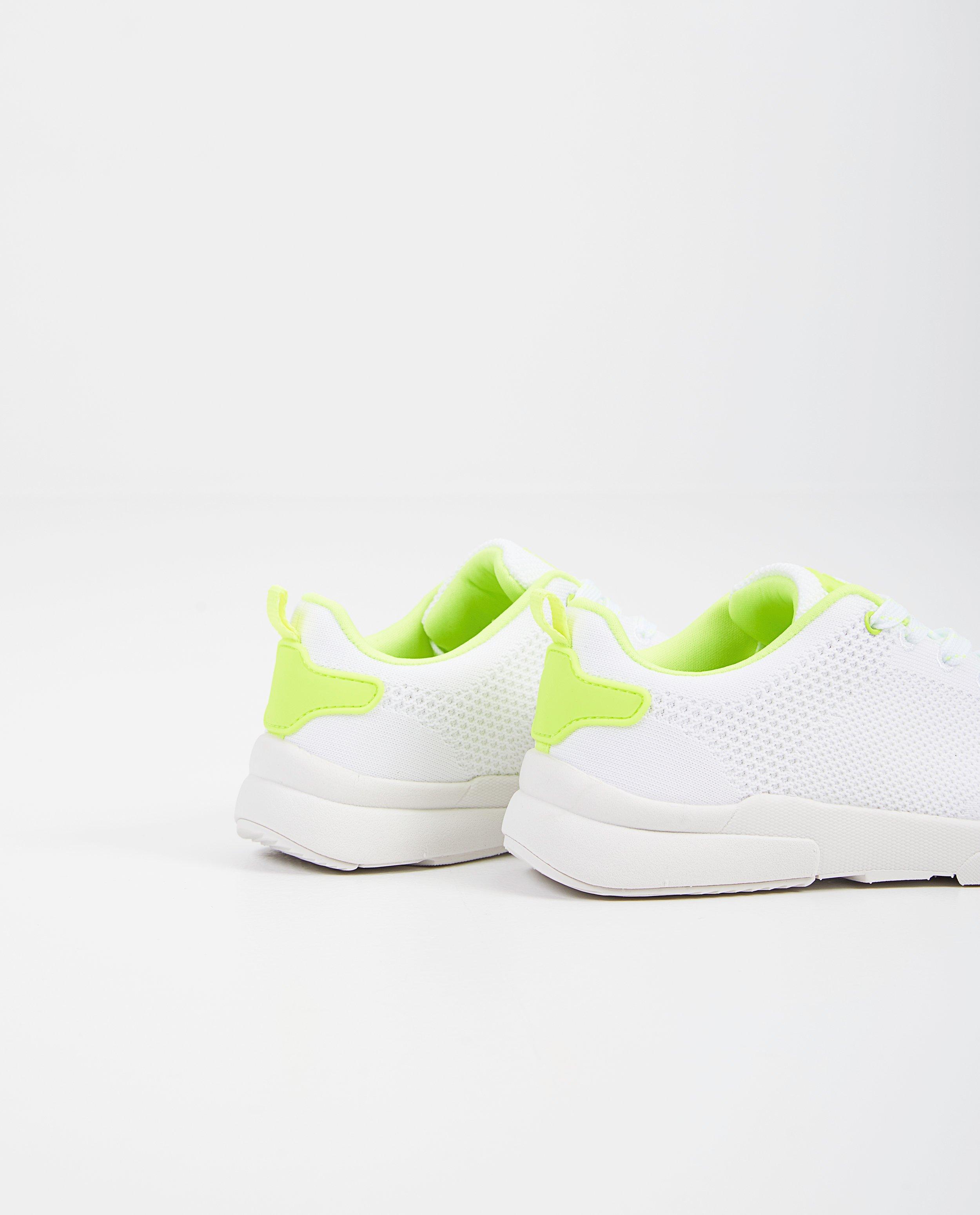 Witte sneakers maat 33 38