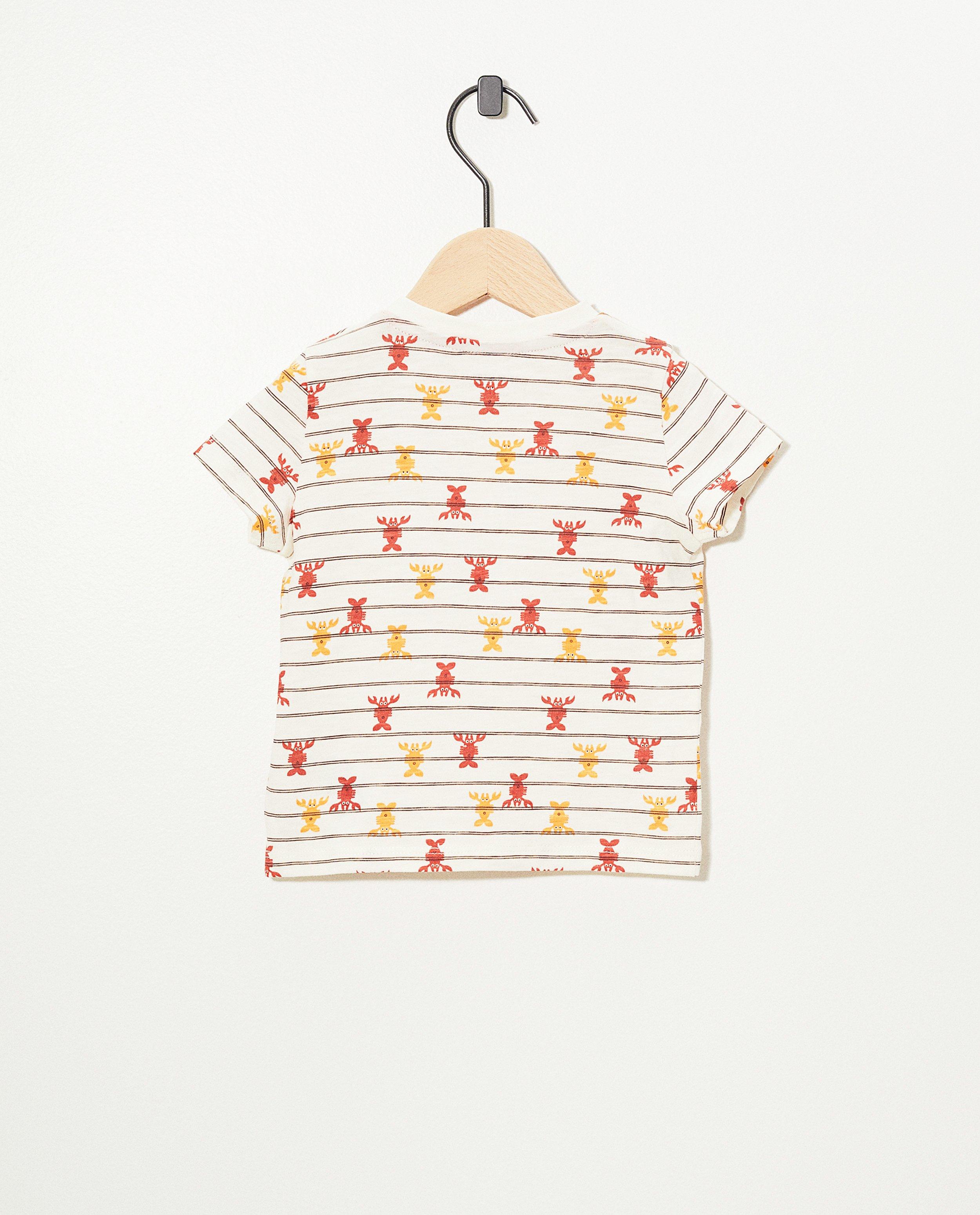 T-shirts - 