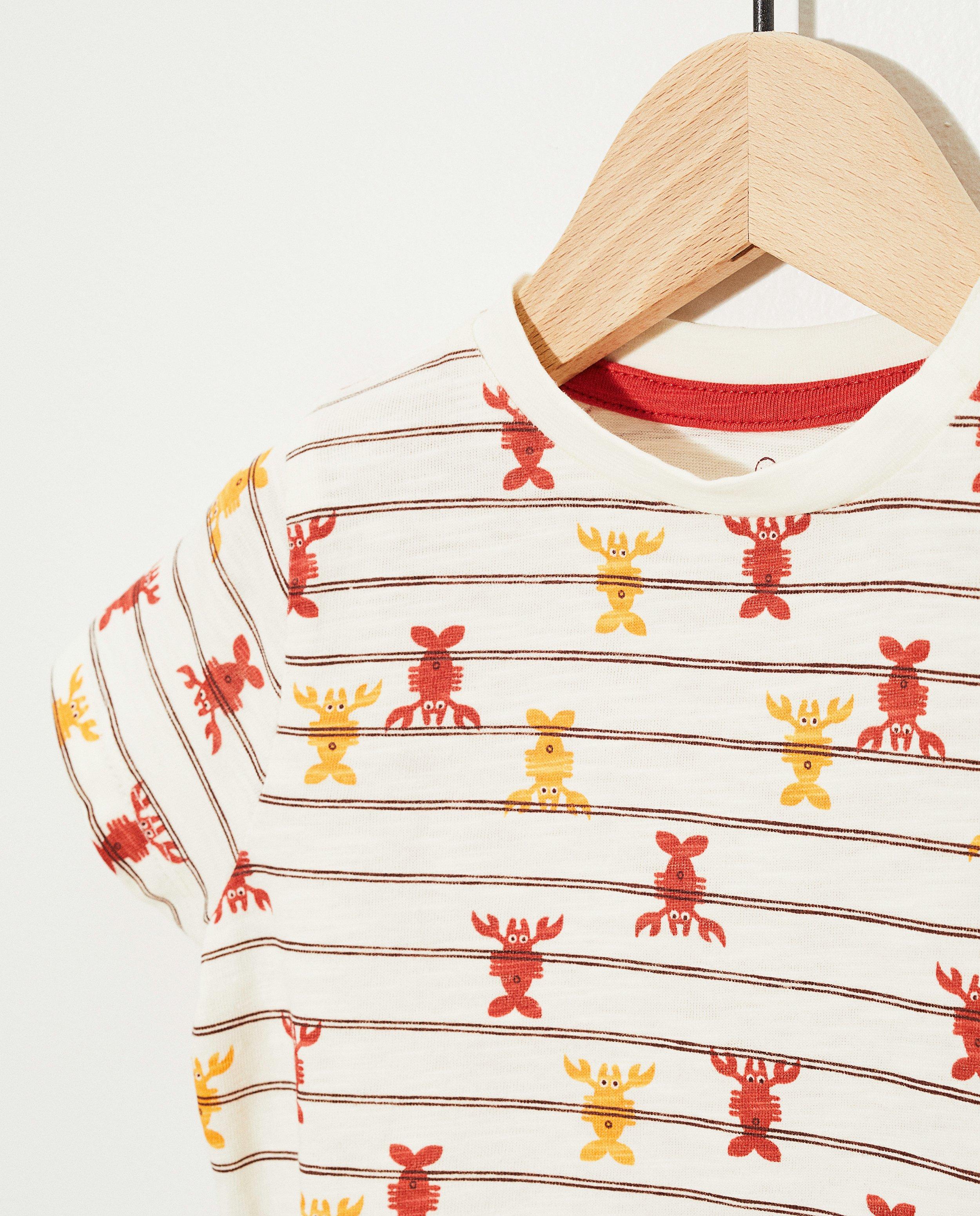 T-shirts - 
