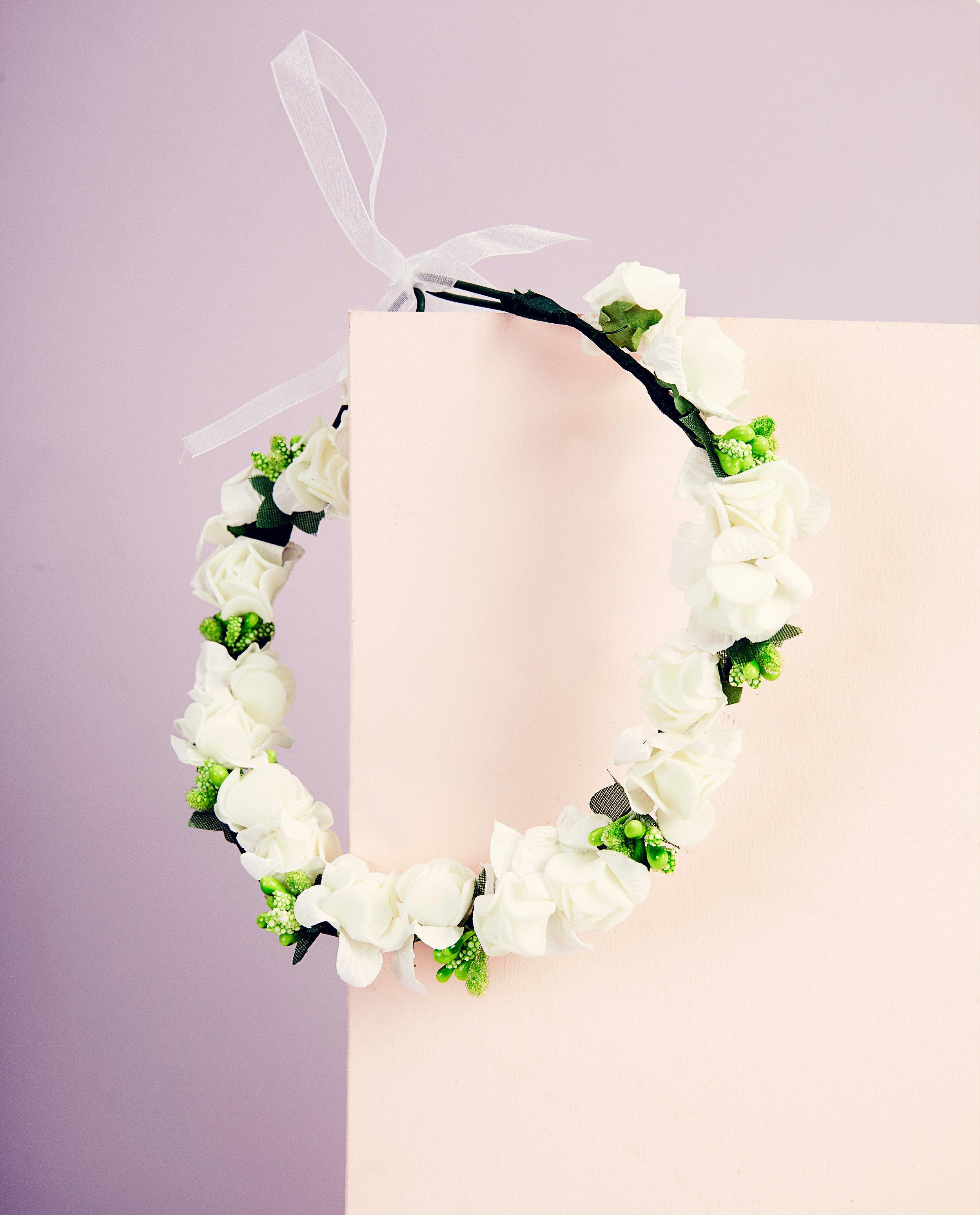Bonneterie - Couronne de fleurs - Communion