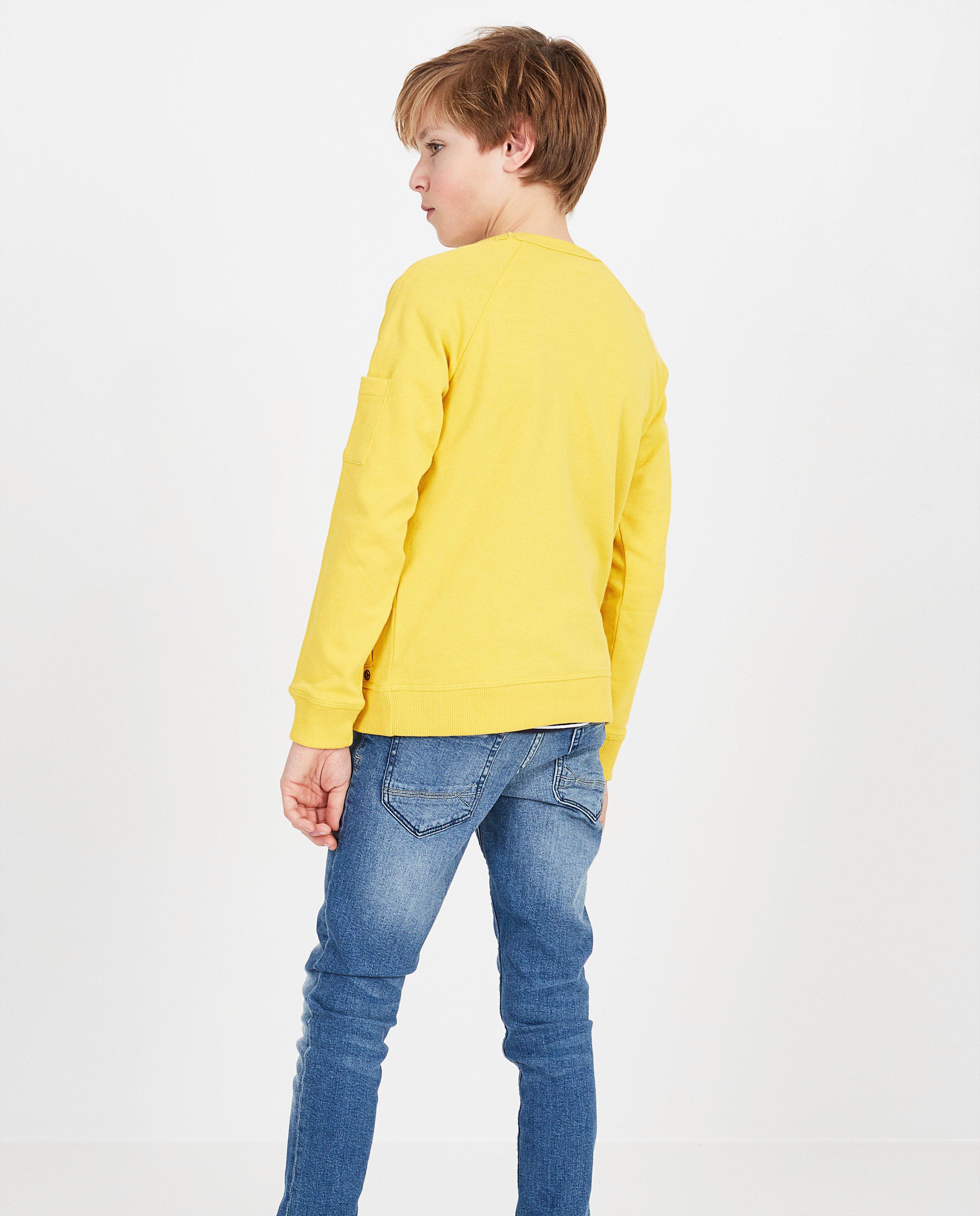 Sweaters - Gele sweater met opschrift