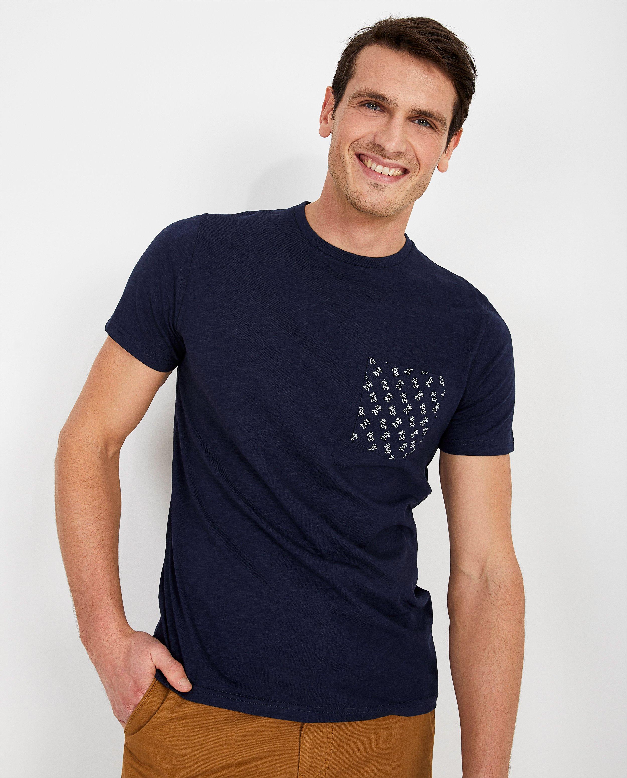T-shirts - 