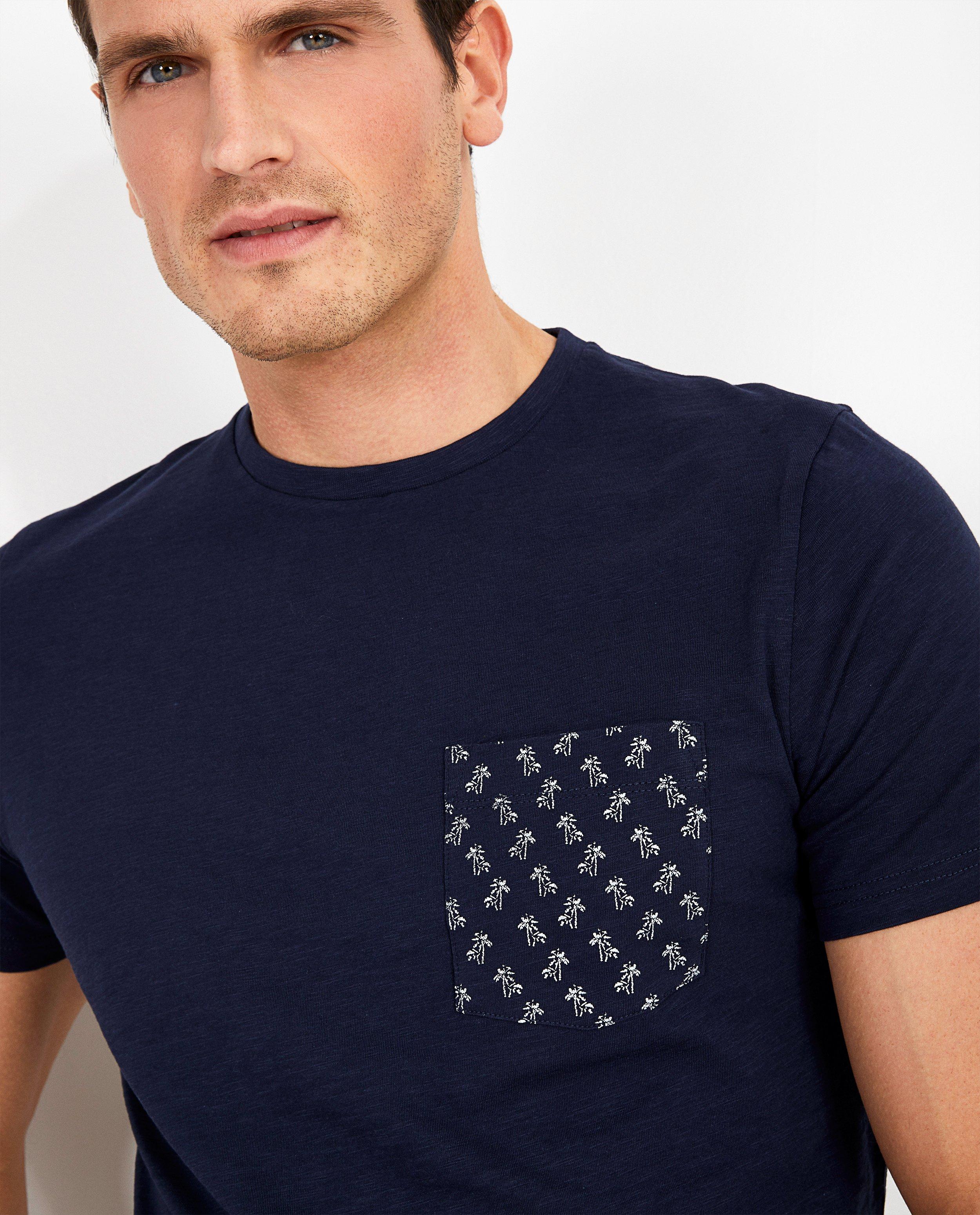 T-shirts - 