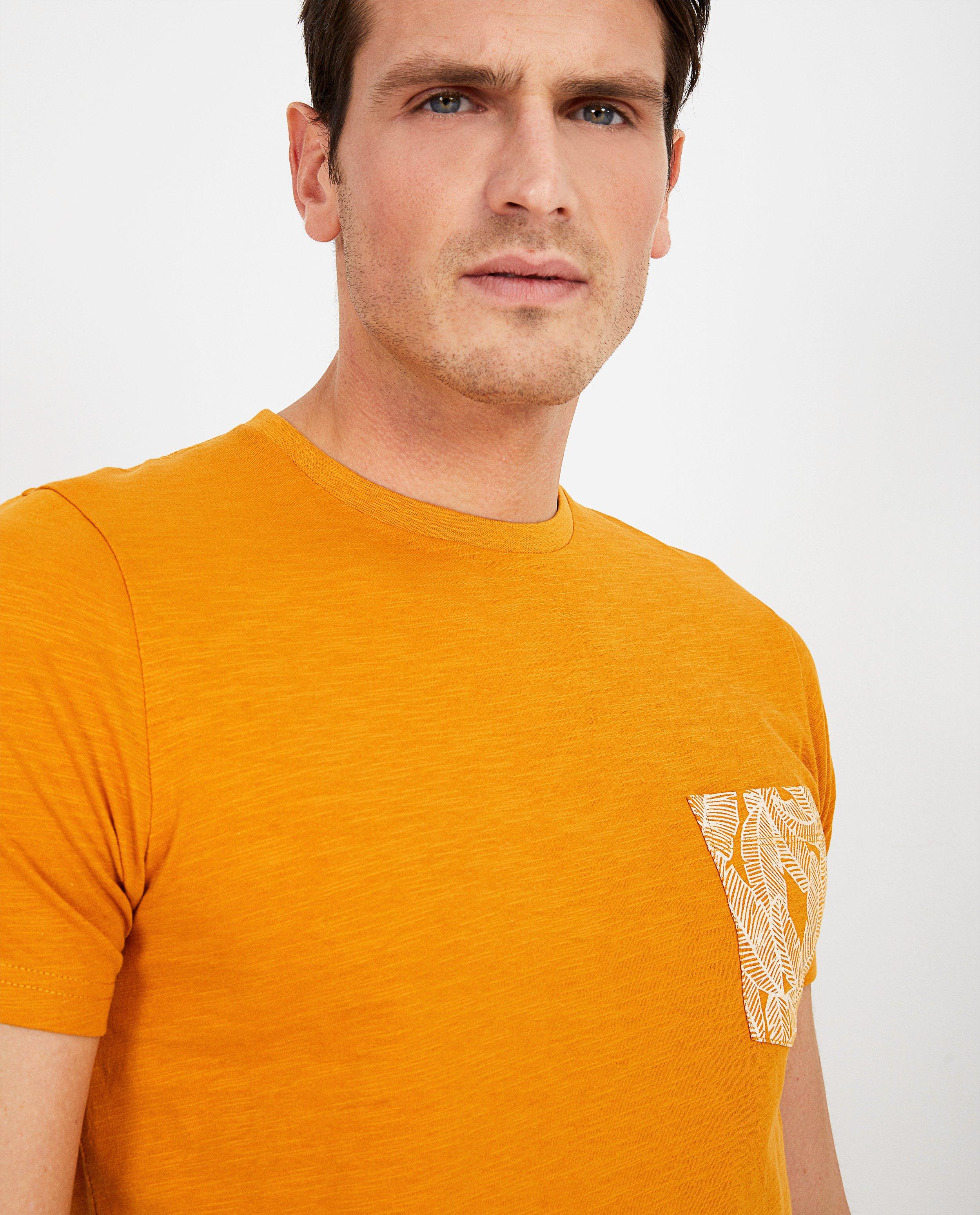 T-shirts - 