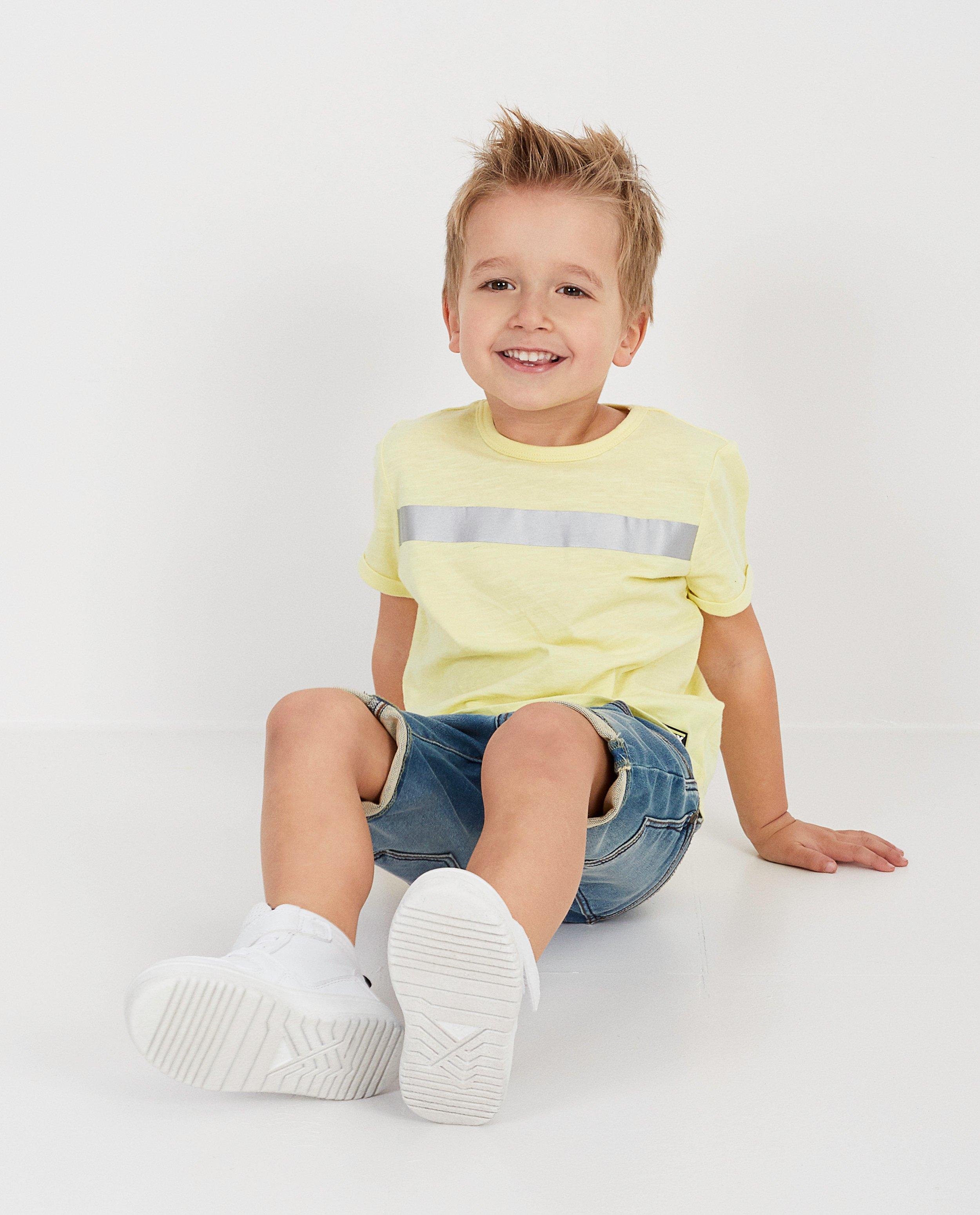 T-shirts - 