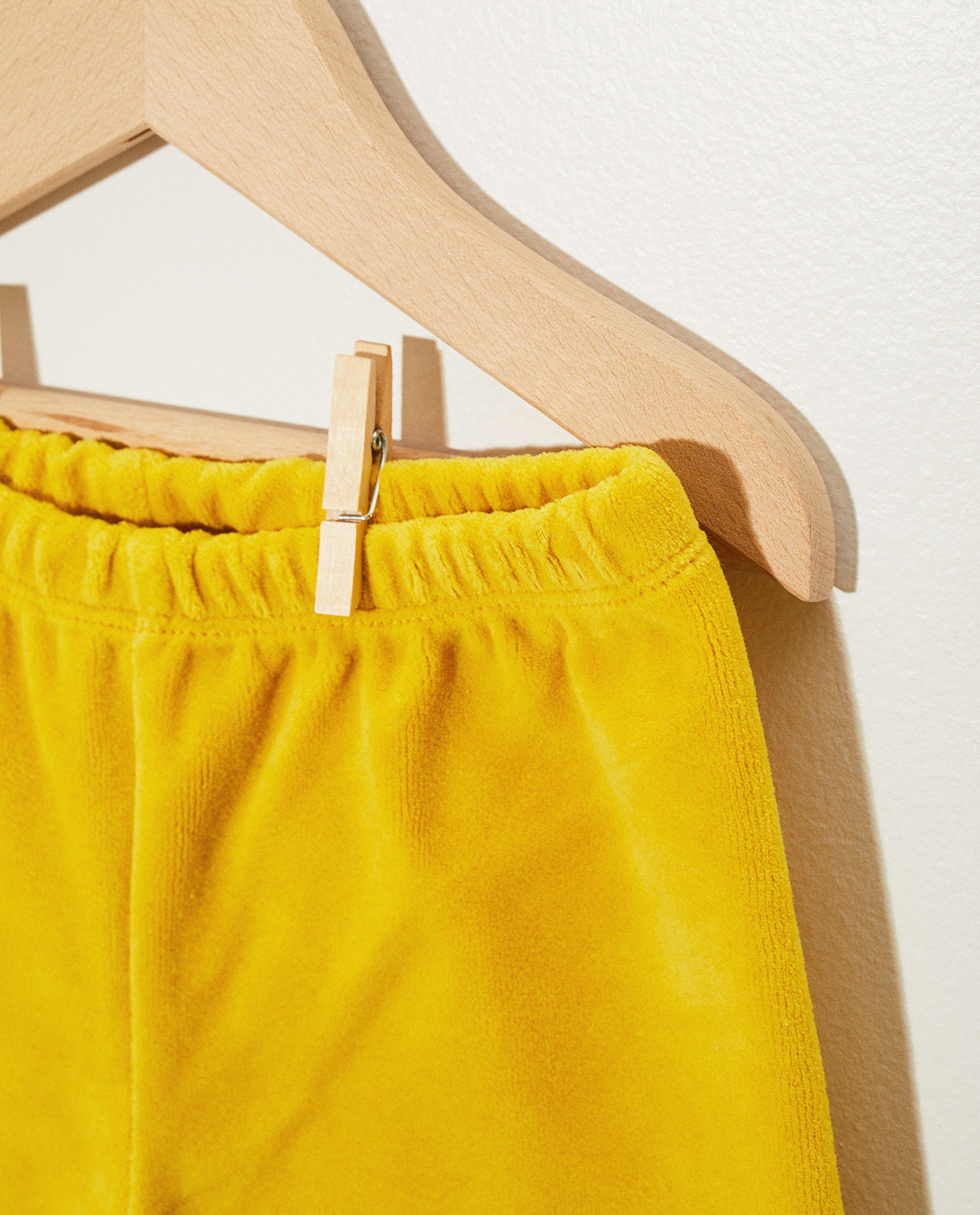 Shorts - Short en éponge jaune Onnolulu