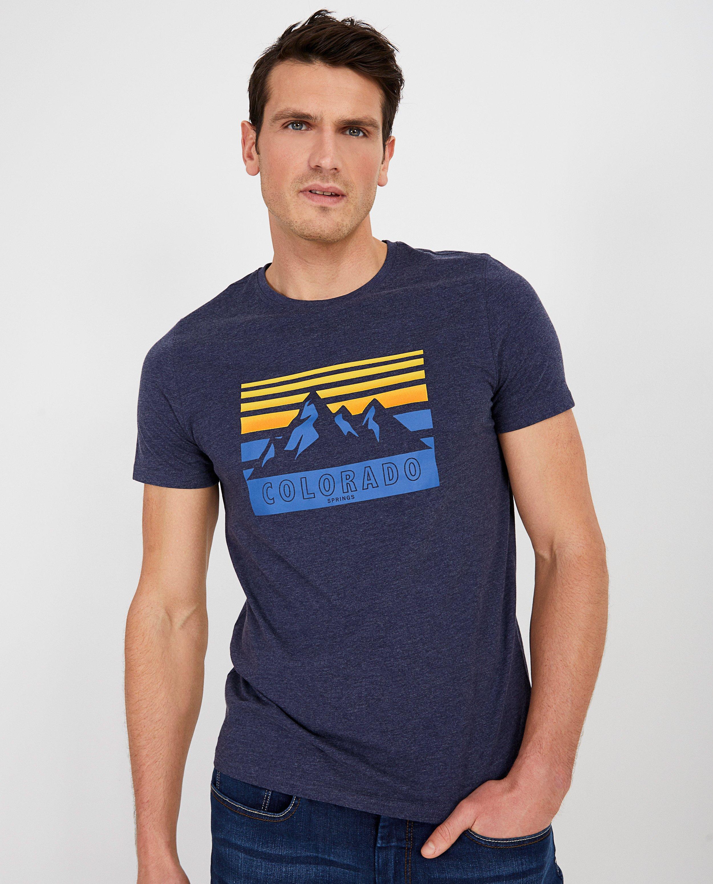 T-shirts - 