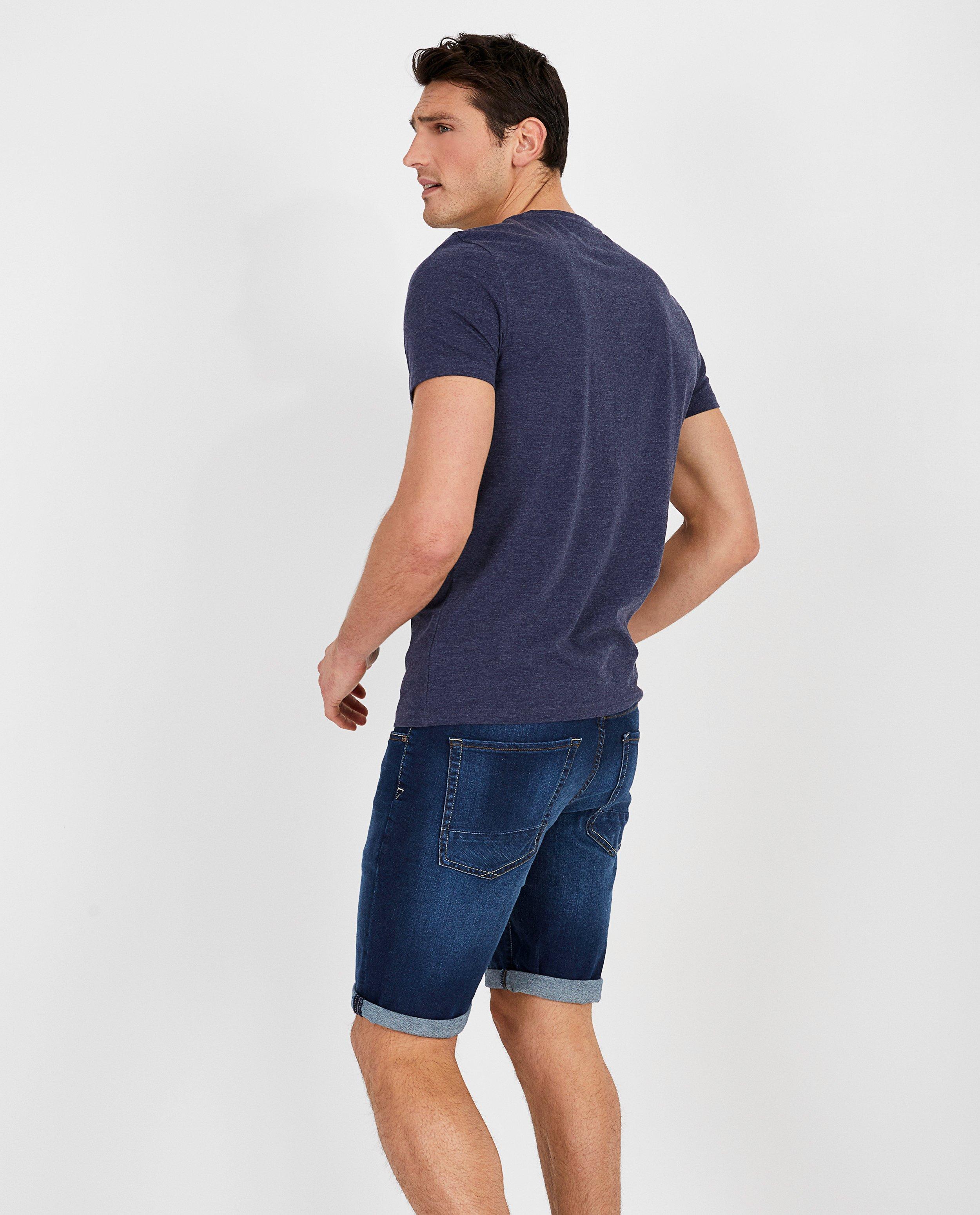 T-shirts - 