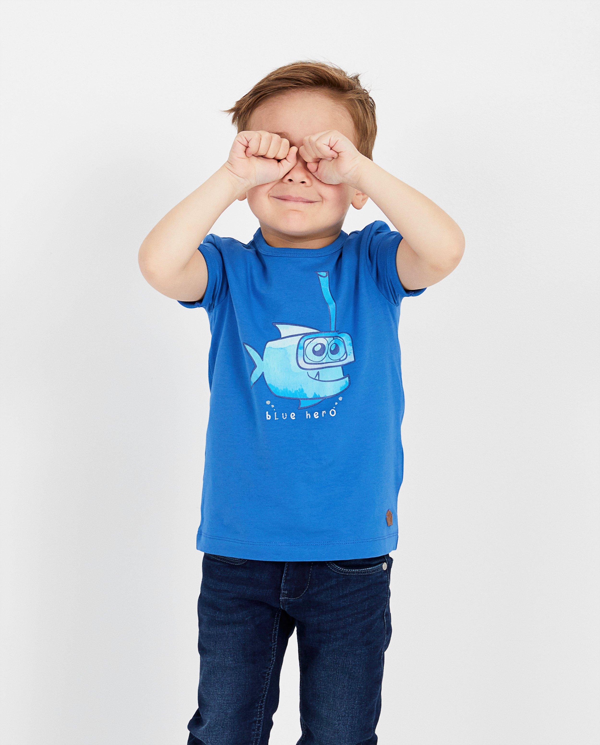 T-shirts - 