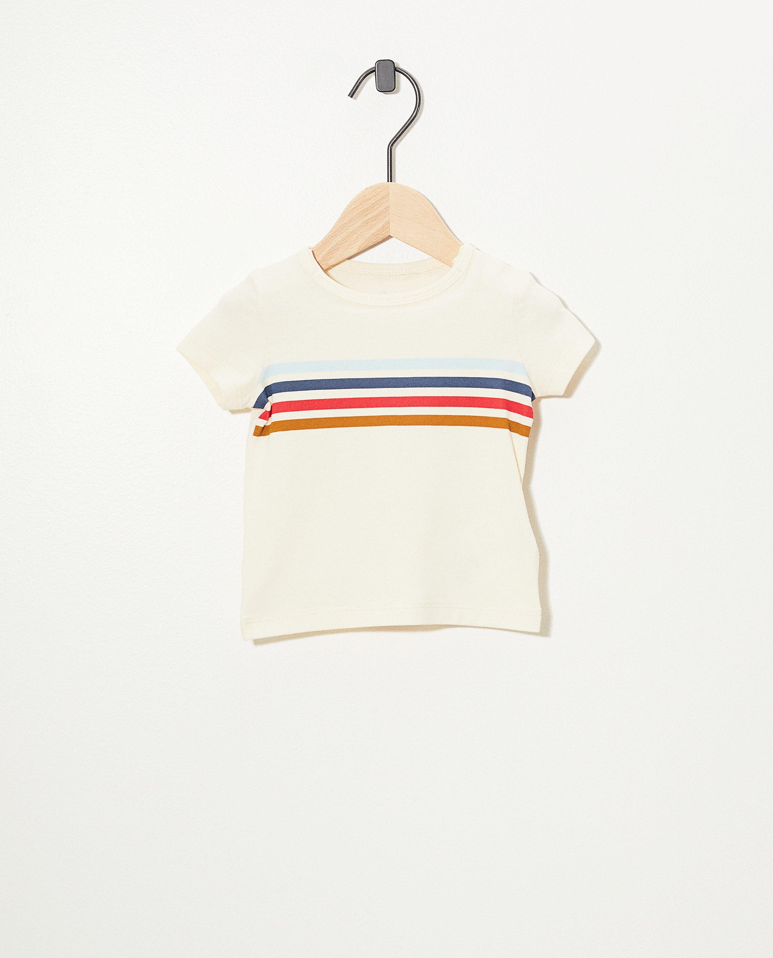 Gestreept T-shirt van biokatoen - strepen op de borst - Newborn 50-68