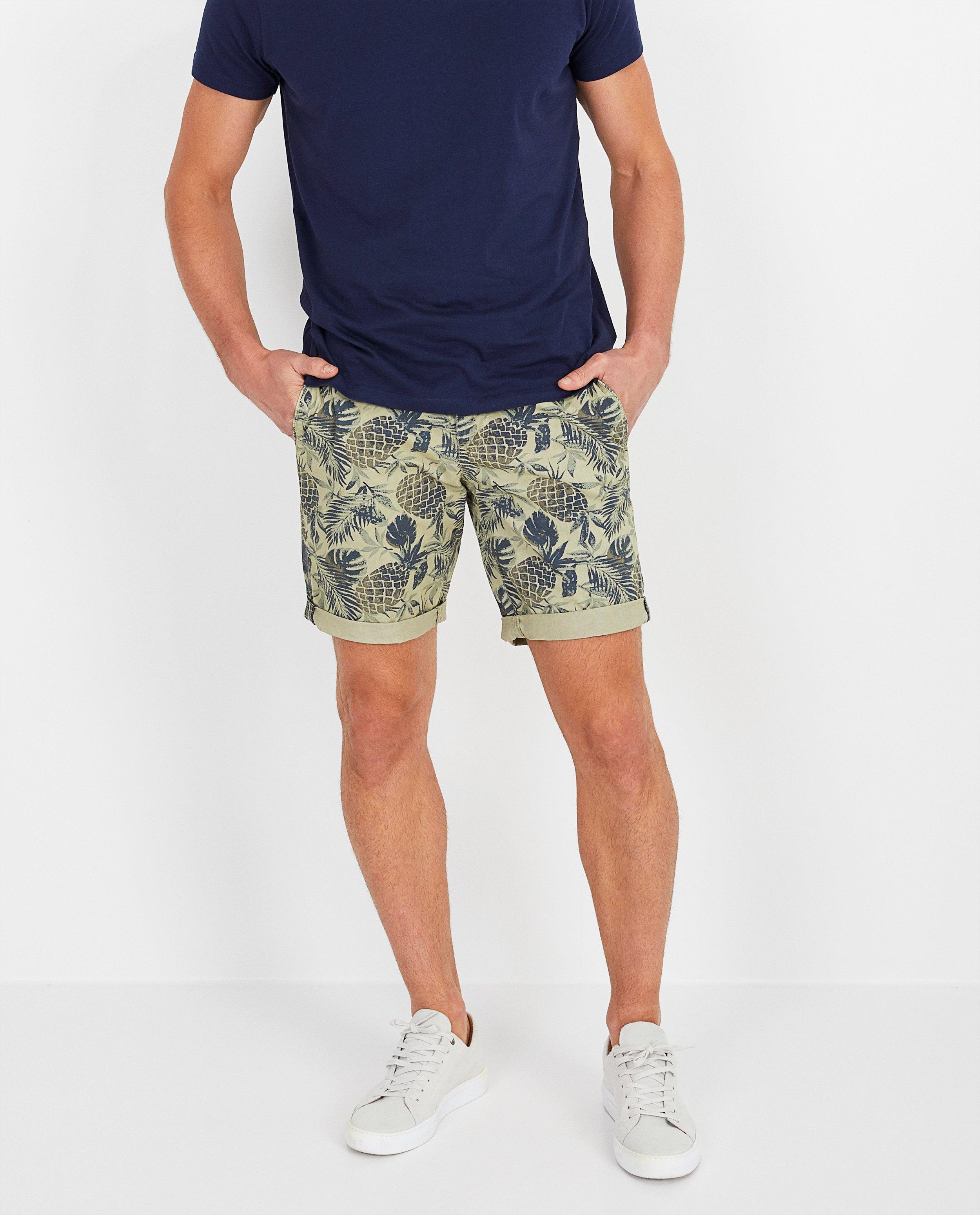 Shorts - Bermuda beige à imprimé