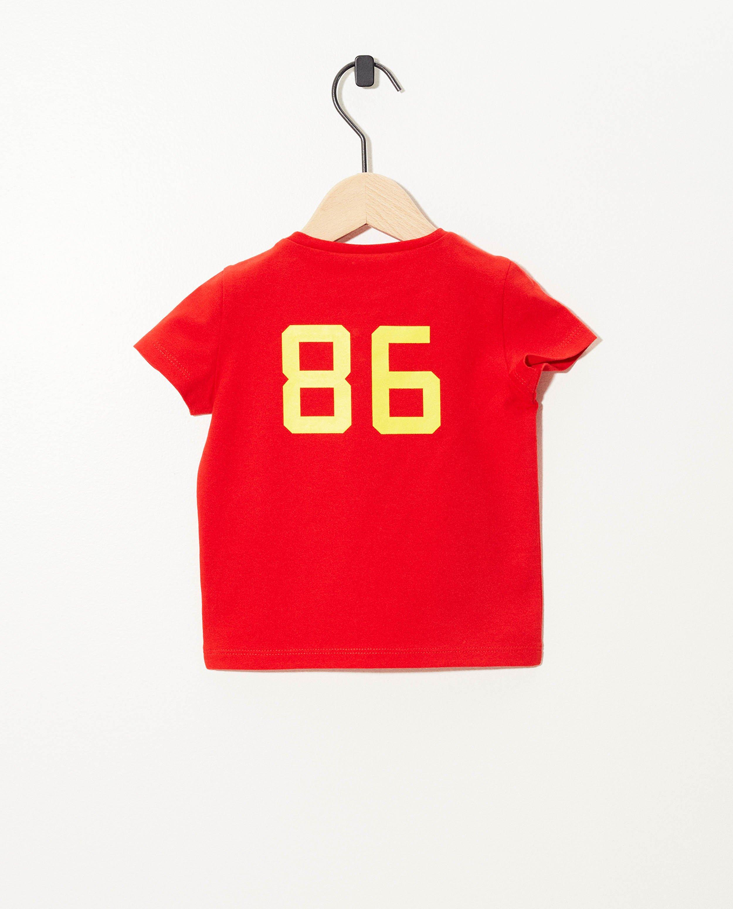 T-shirts - 