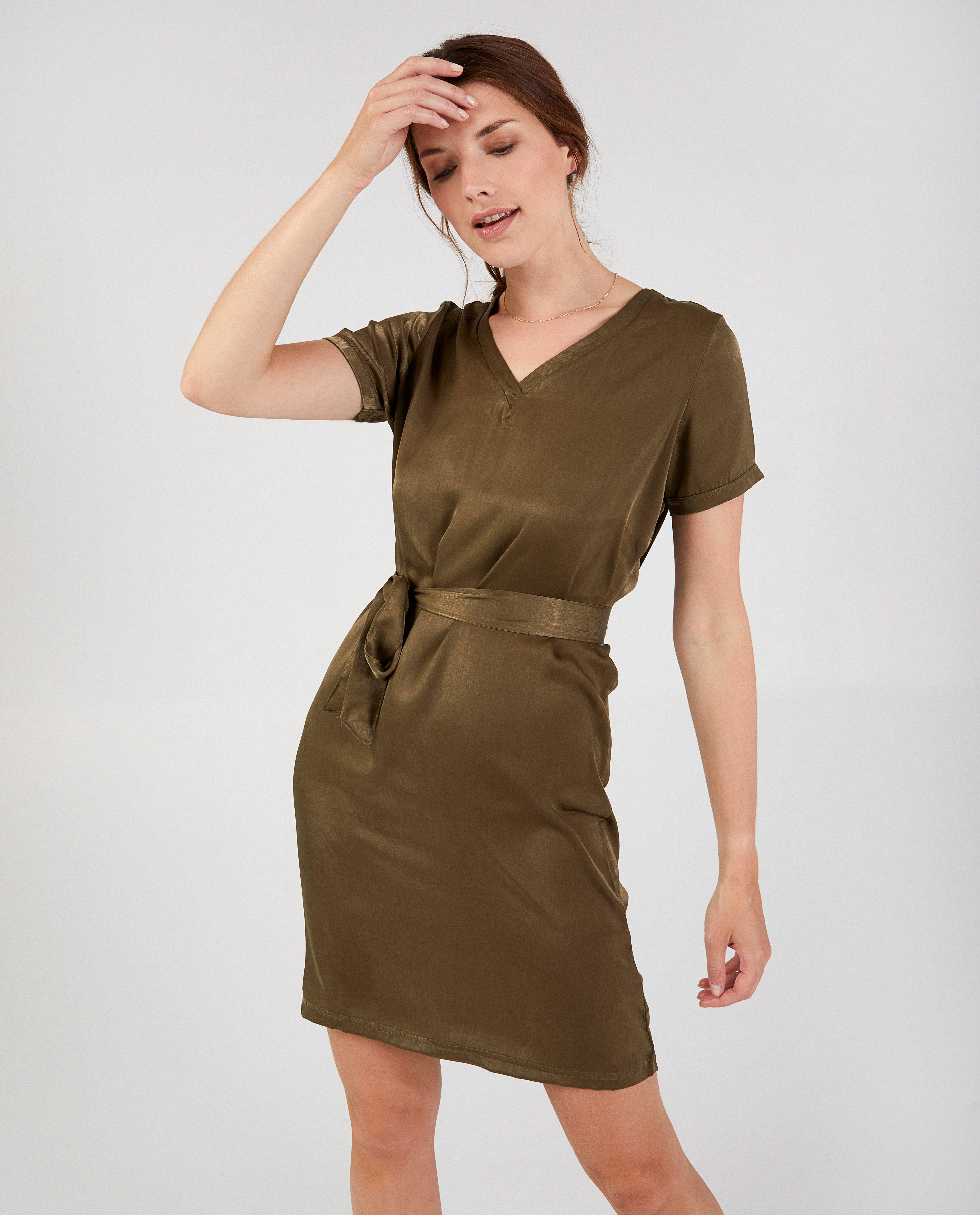 Robe noire, ceinture &agrave; nouer - D&eacute;tails du produit - bleu fonc&eacute; - image num&eacute;ro 2