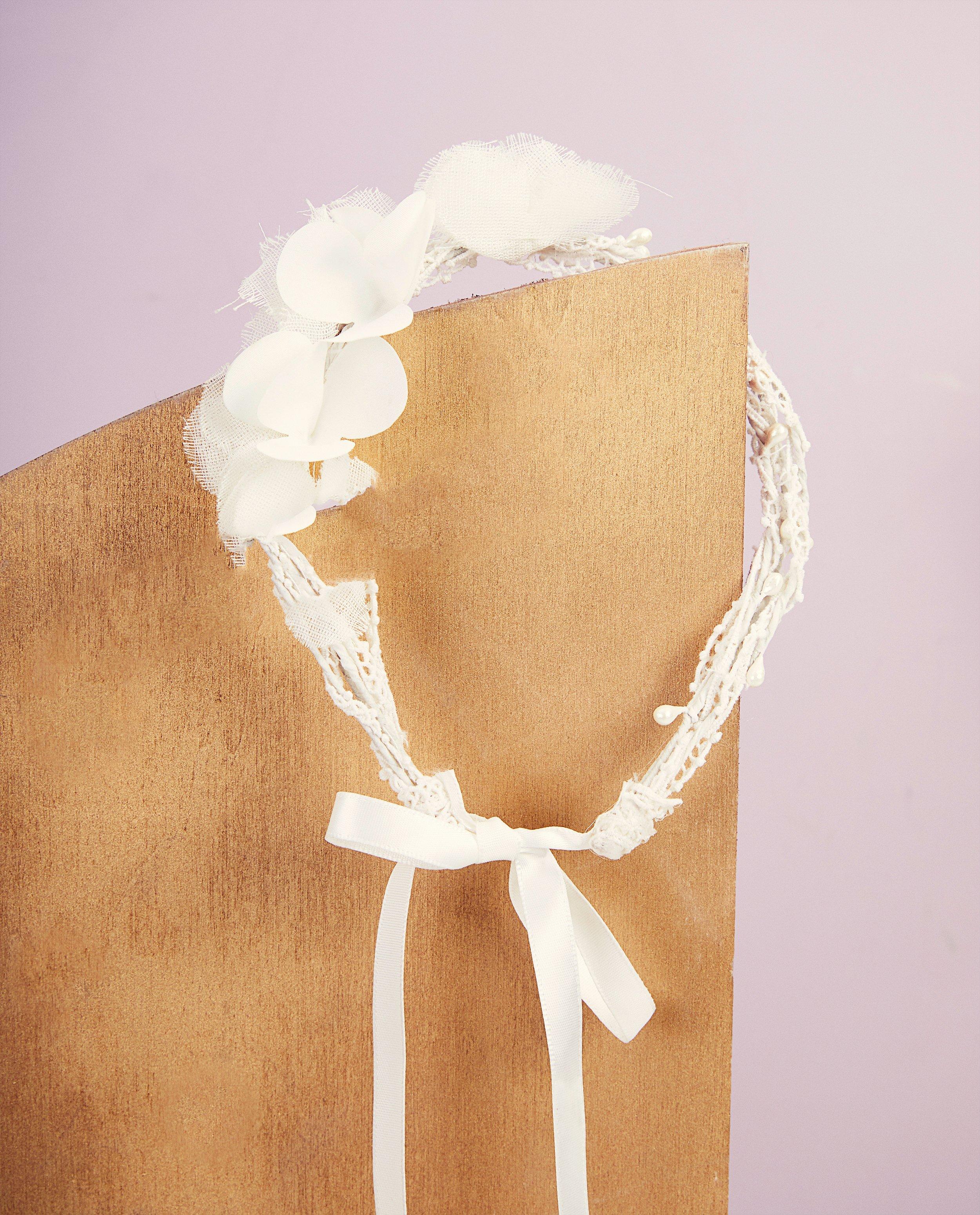 Witte haarband met lint Communie - met bloemen - Milla Star