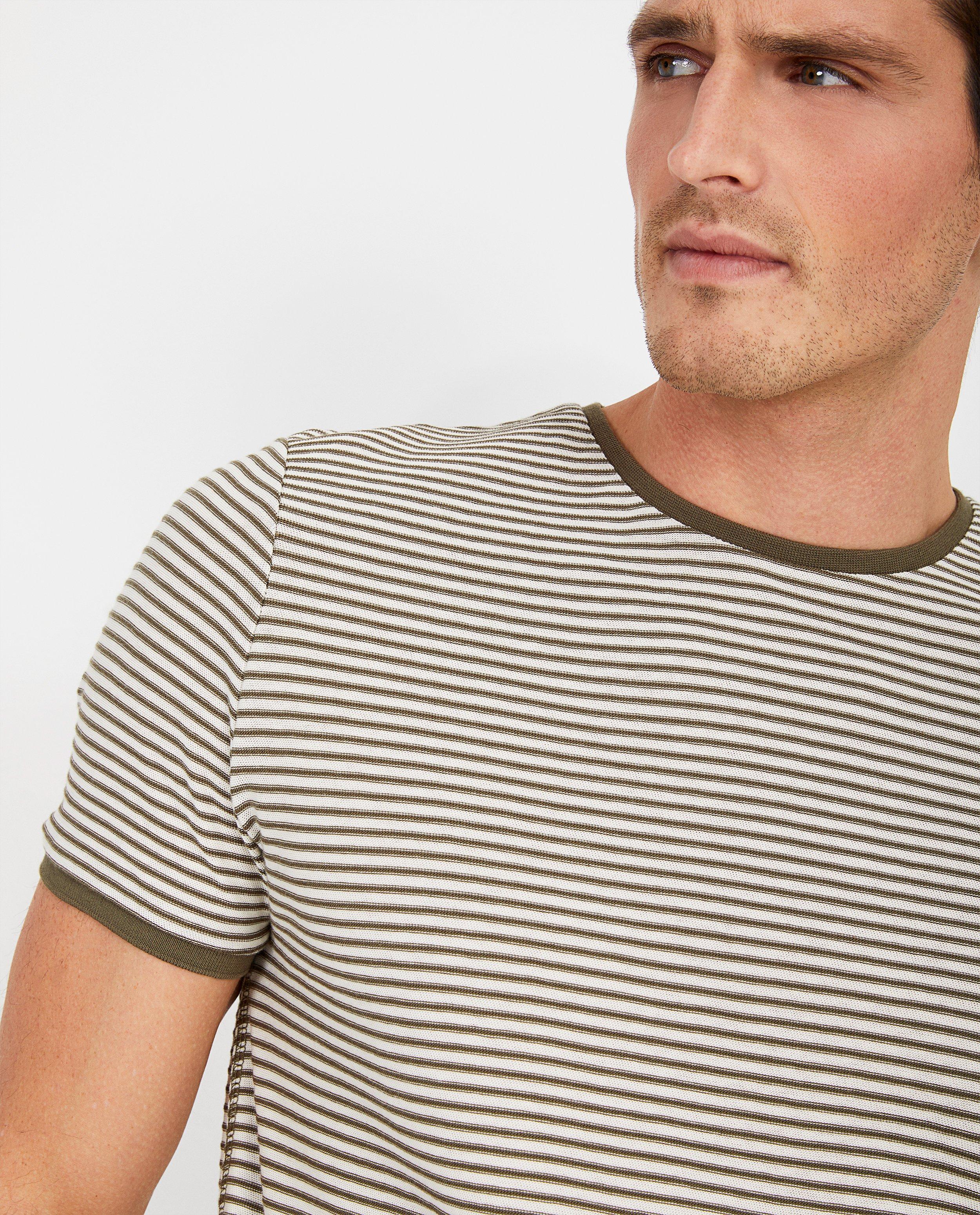 T-shirts - 