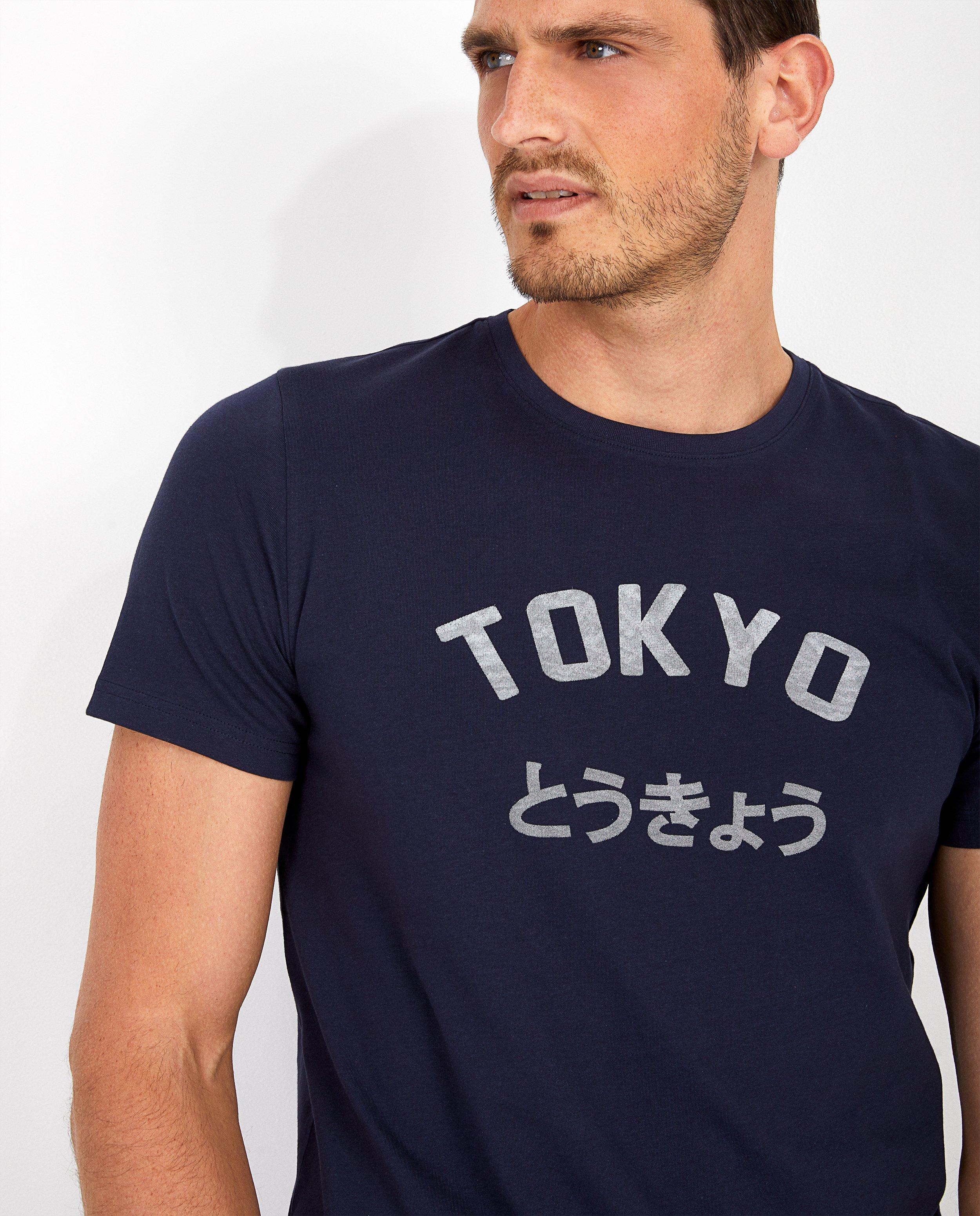 T-shirts - 