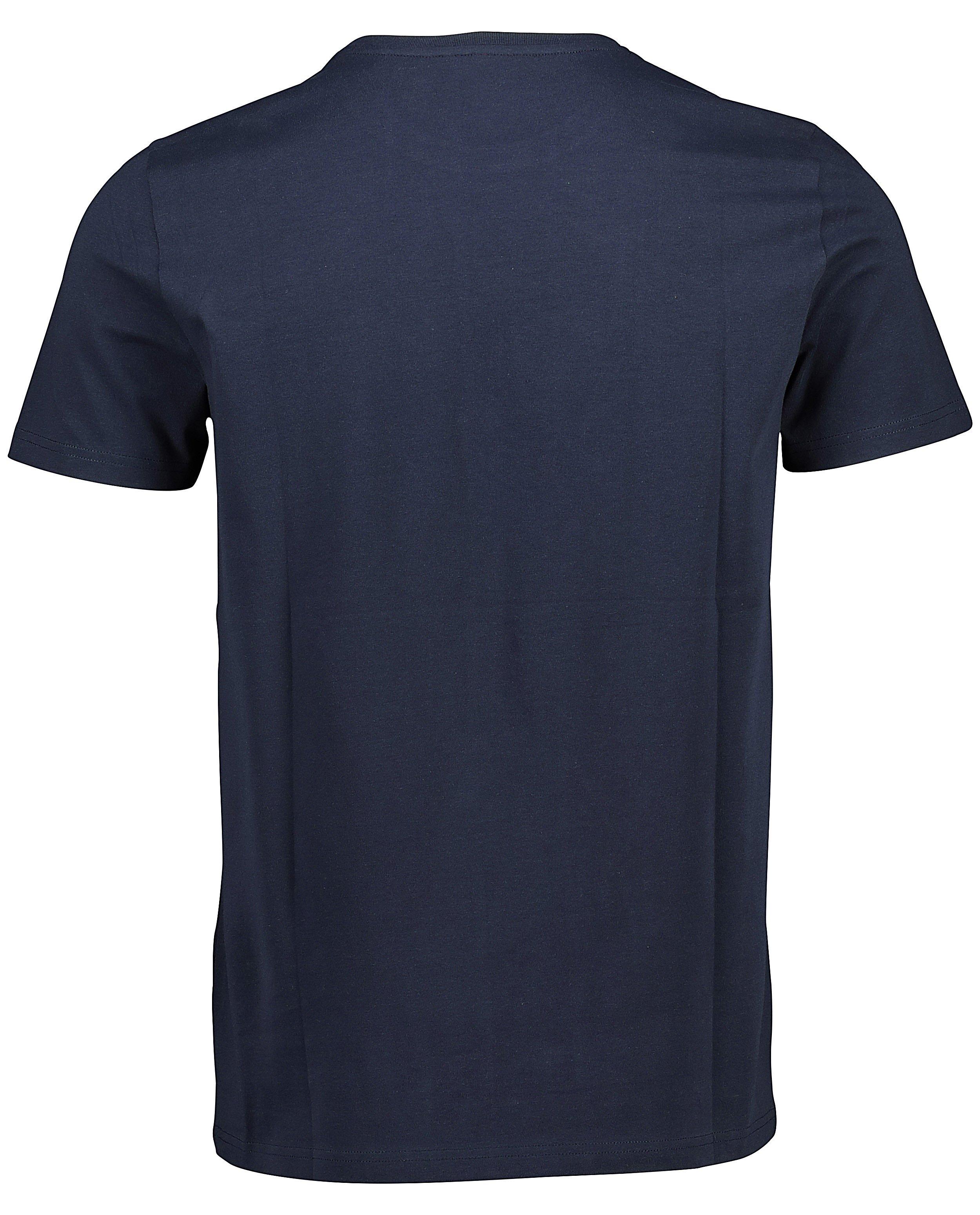 T-shirts - 