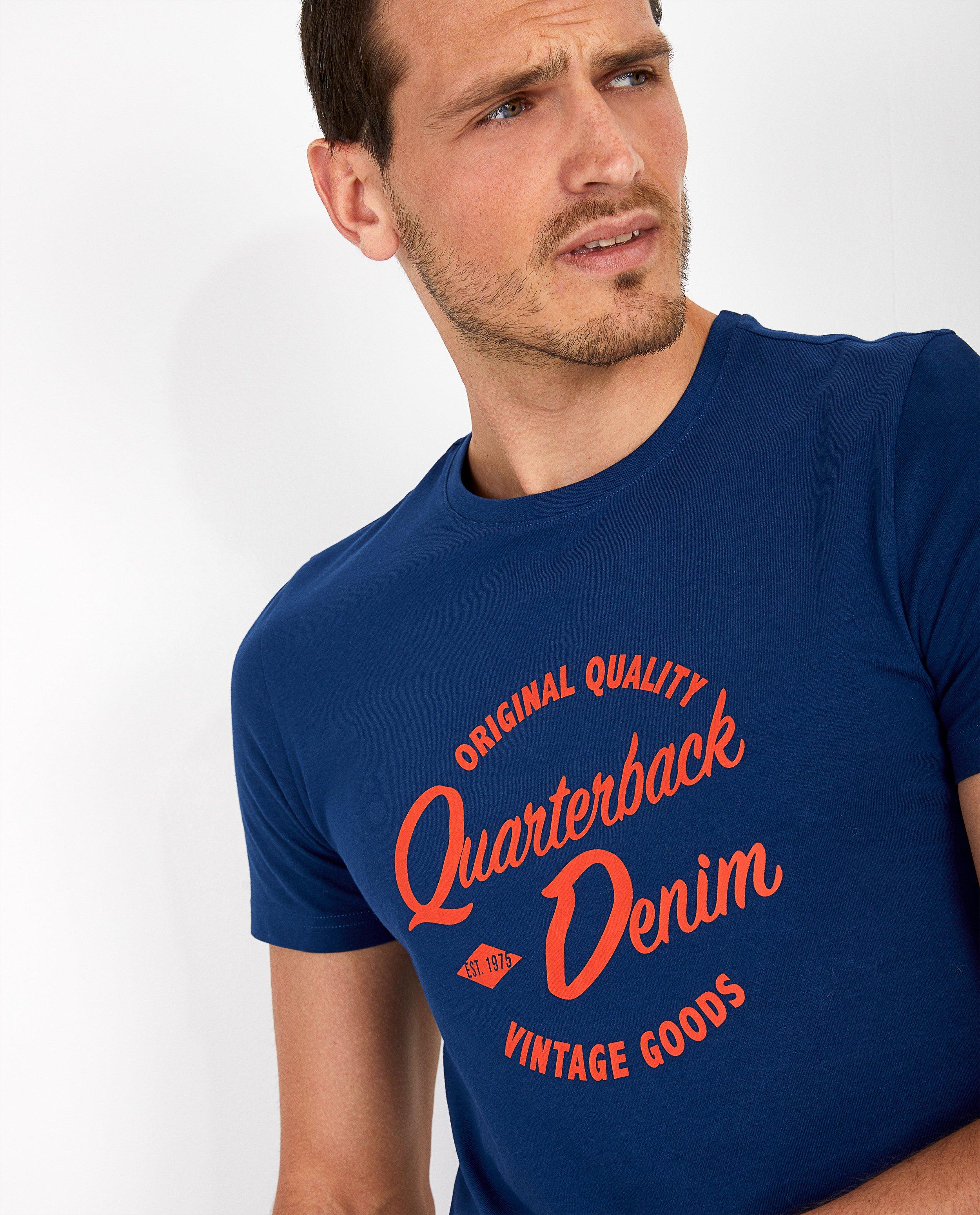 T-shirts - 