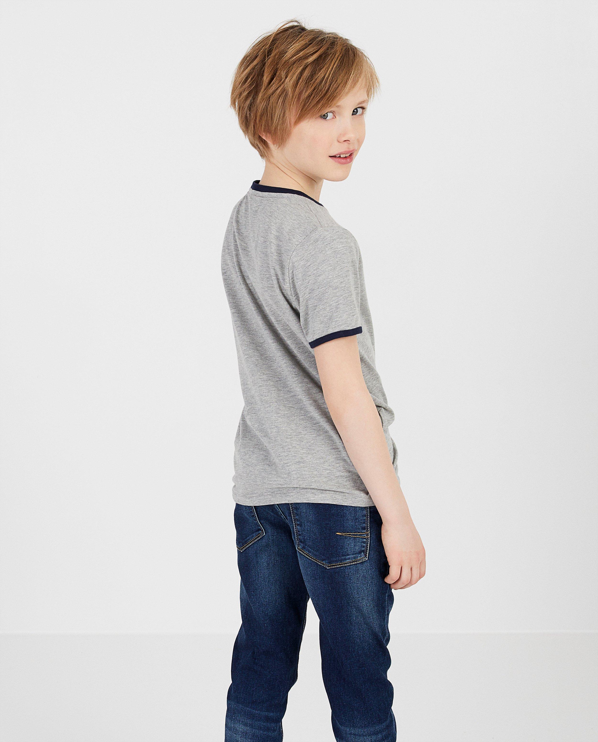 T-shirts - 