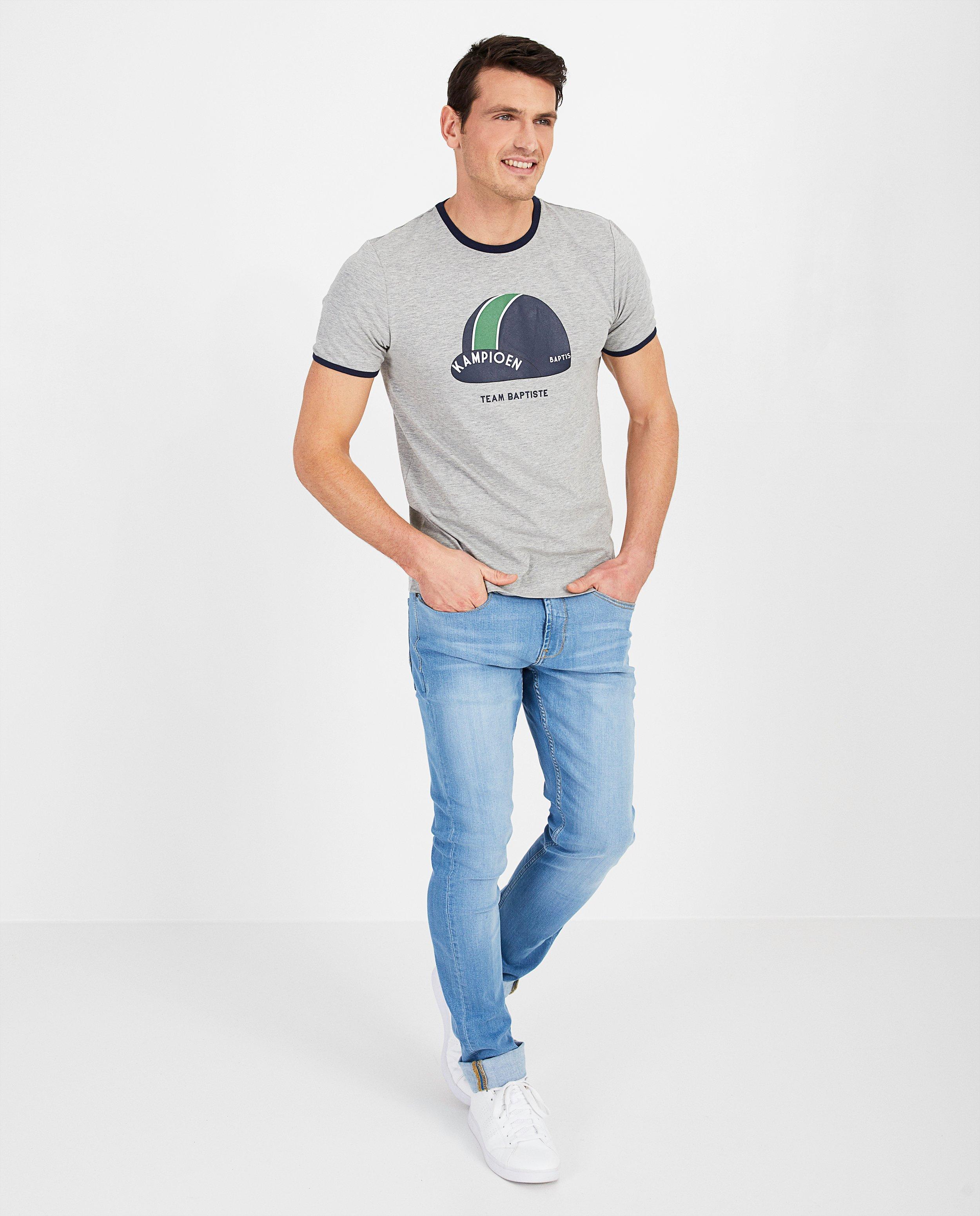 Grijs T-shirt met pet Baptiste (NL) - 'kampioen' - Baptiste