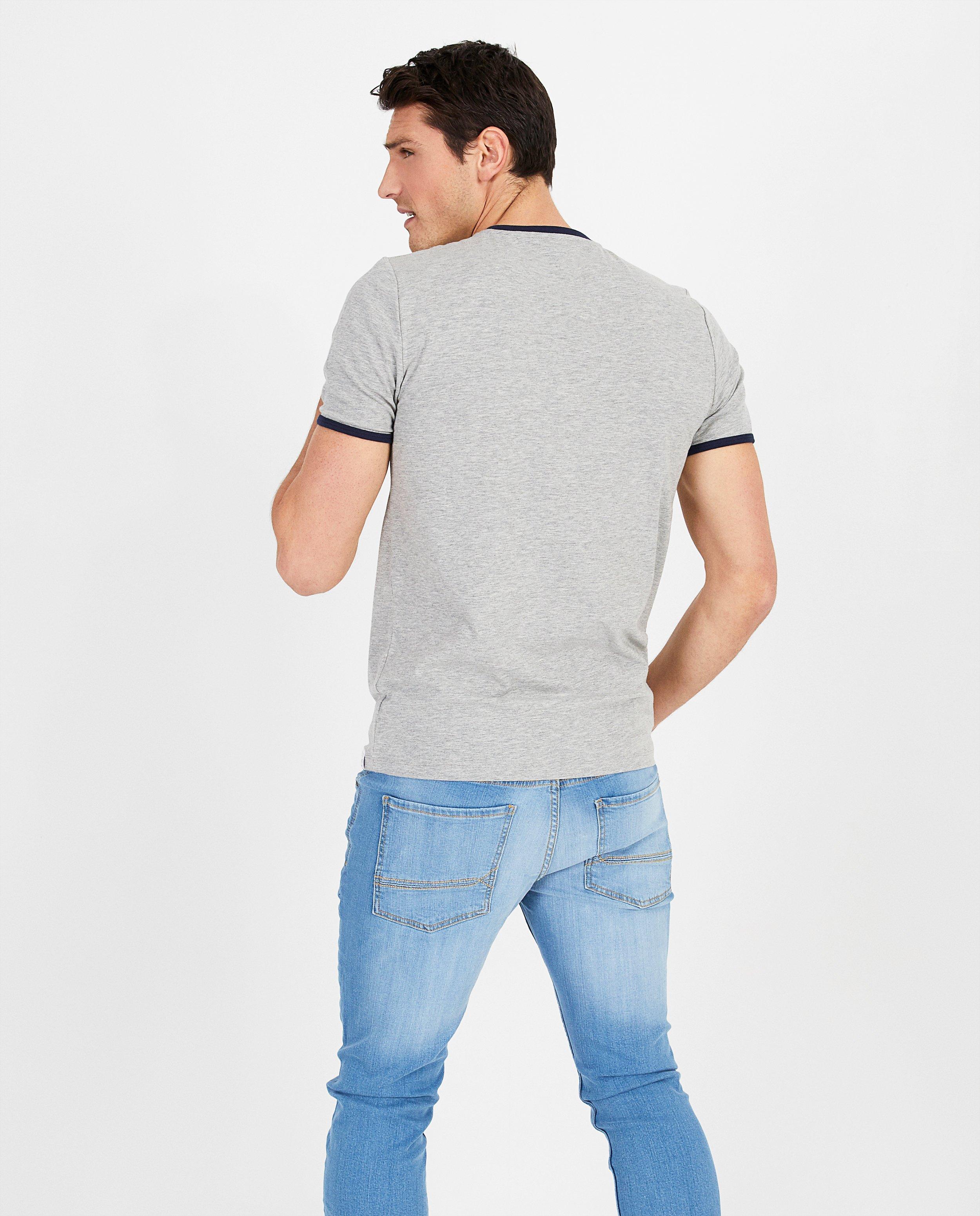 T-shirts - Grijs T-shirt met pet Baptiste (NL)