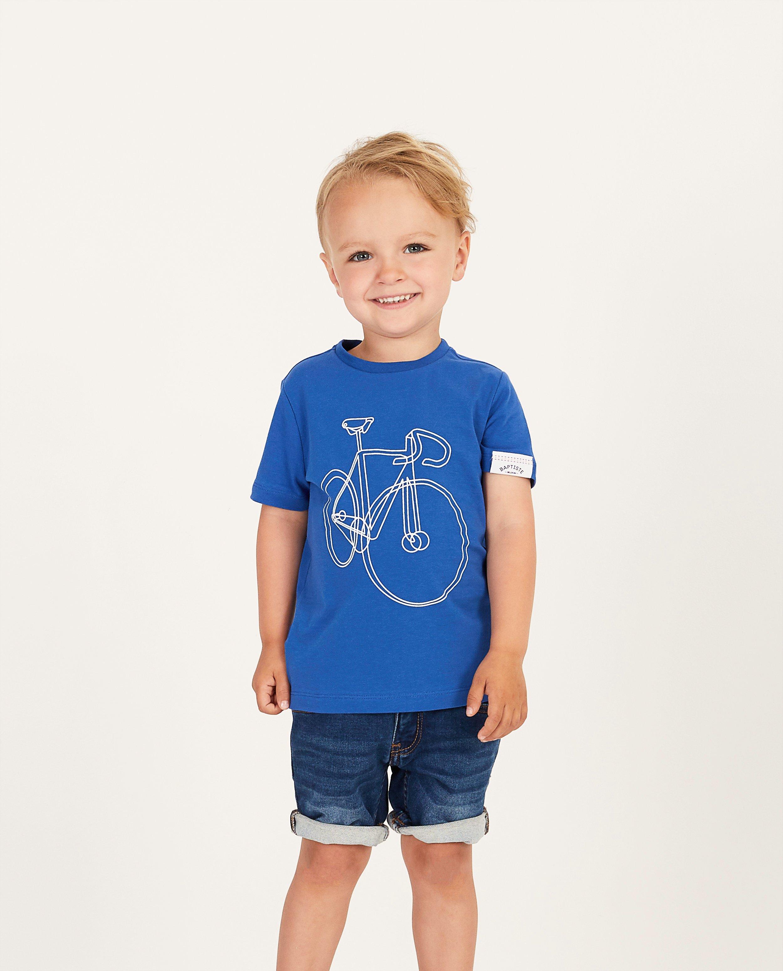 T-shirts - 
