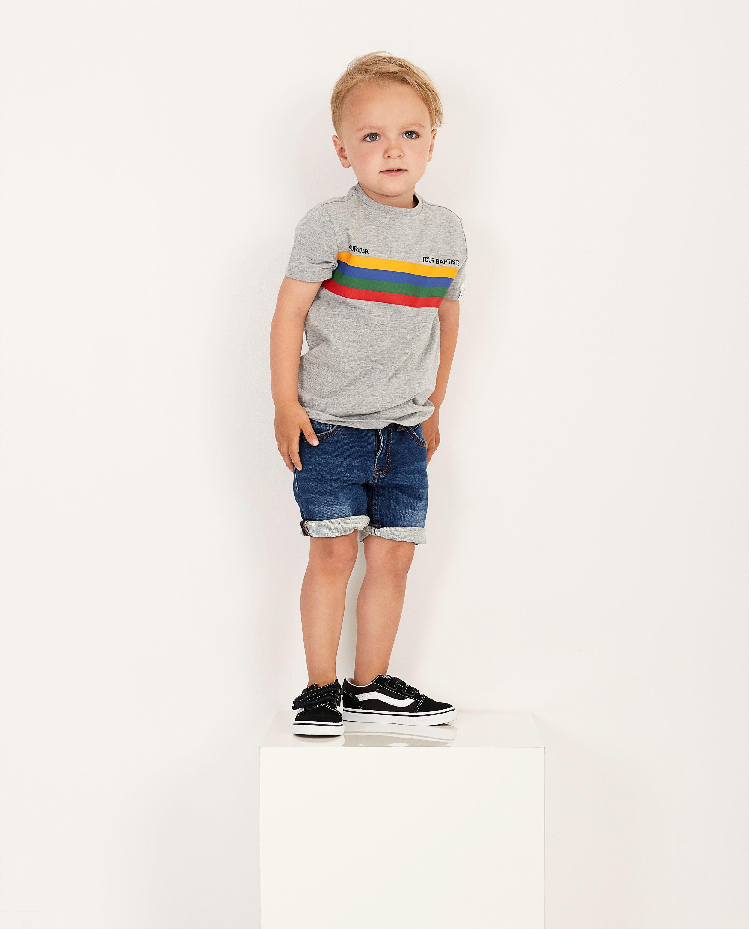 T-shirts - 