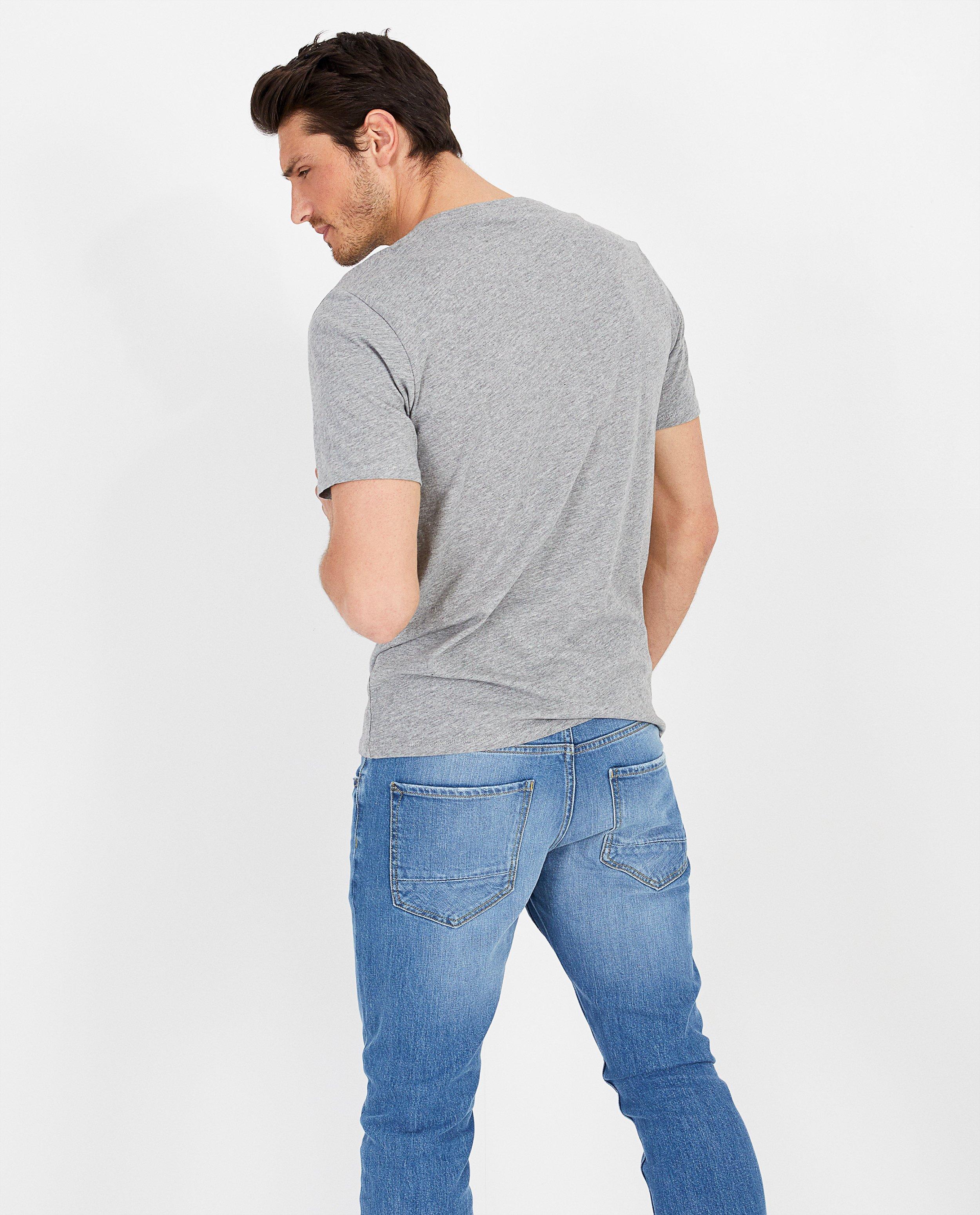 T-shirts - 