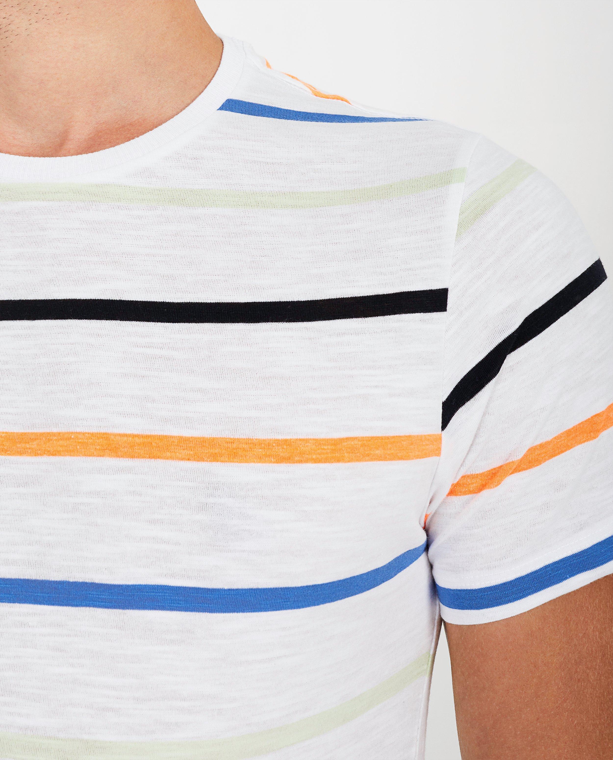 T-shirts - 