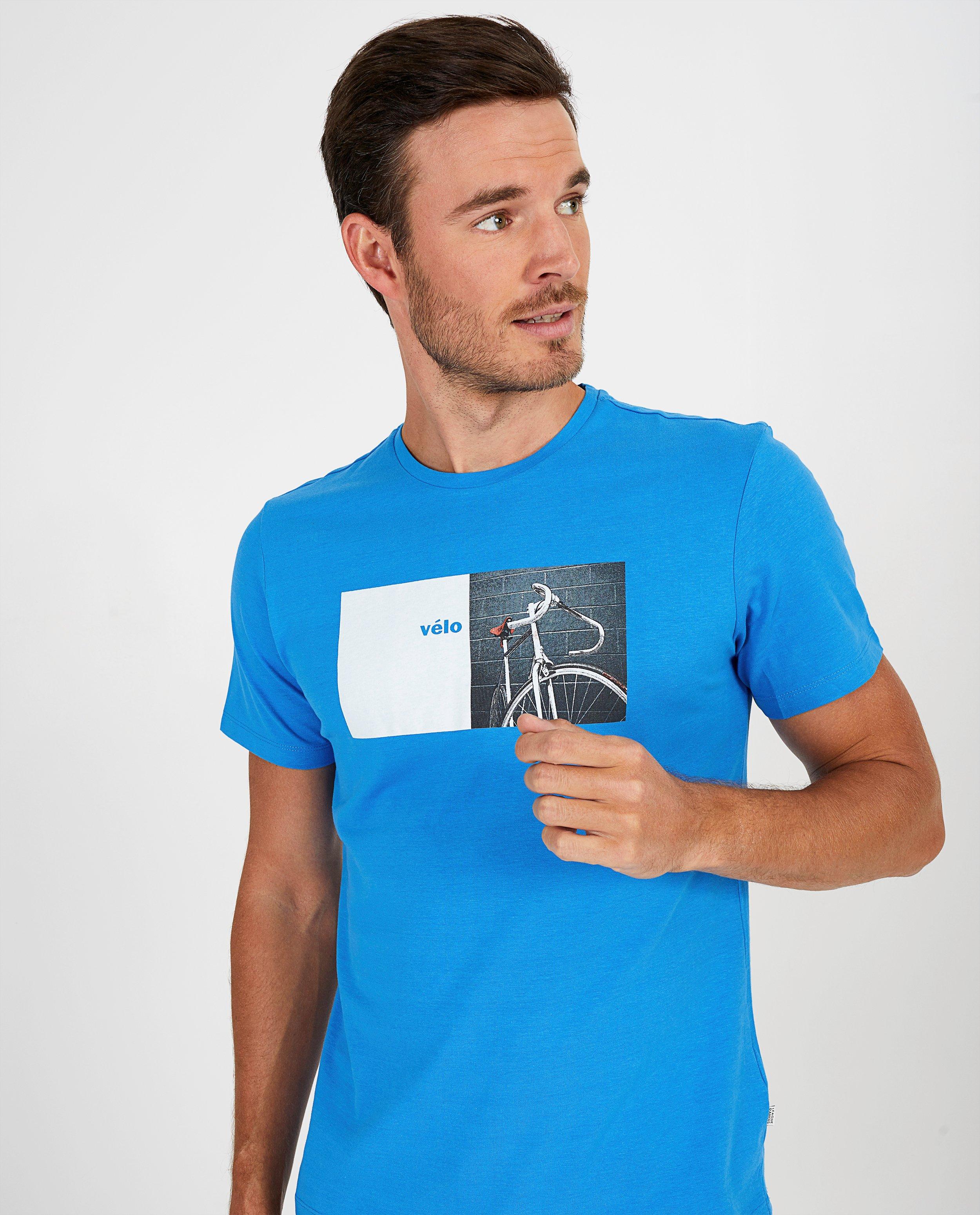 T-shirts - 