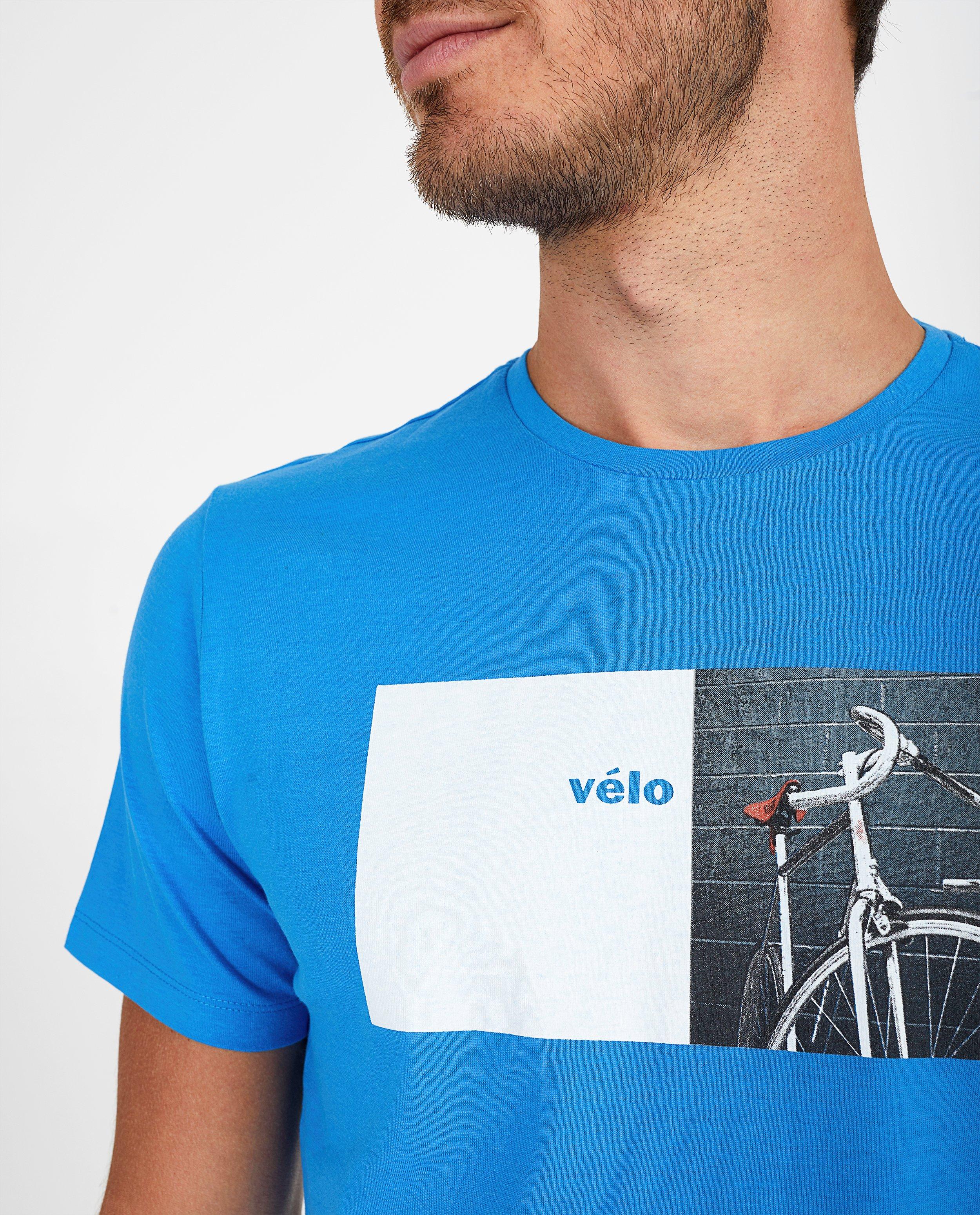 T-shirts - 