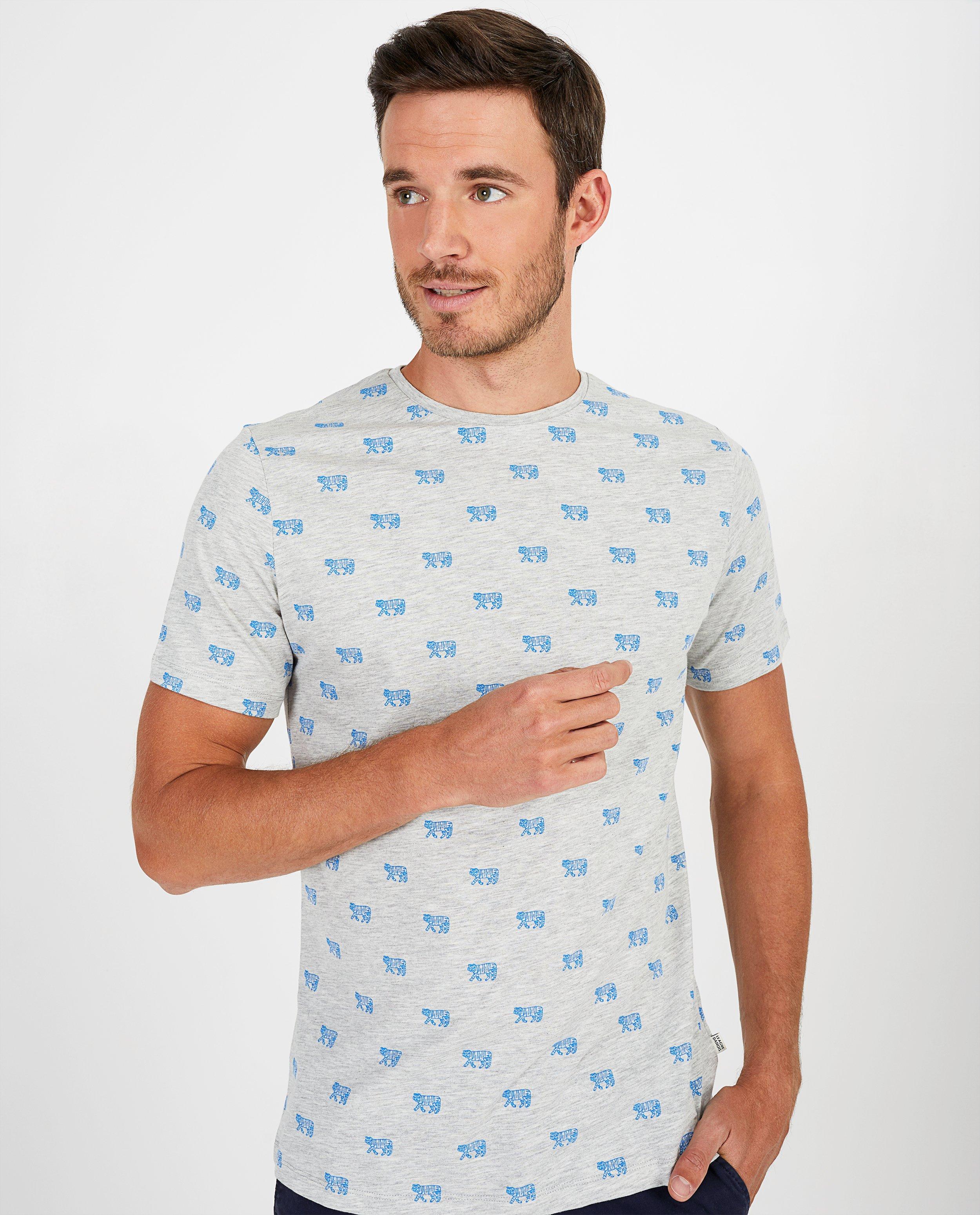 T-shirts - 