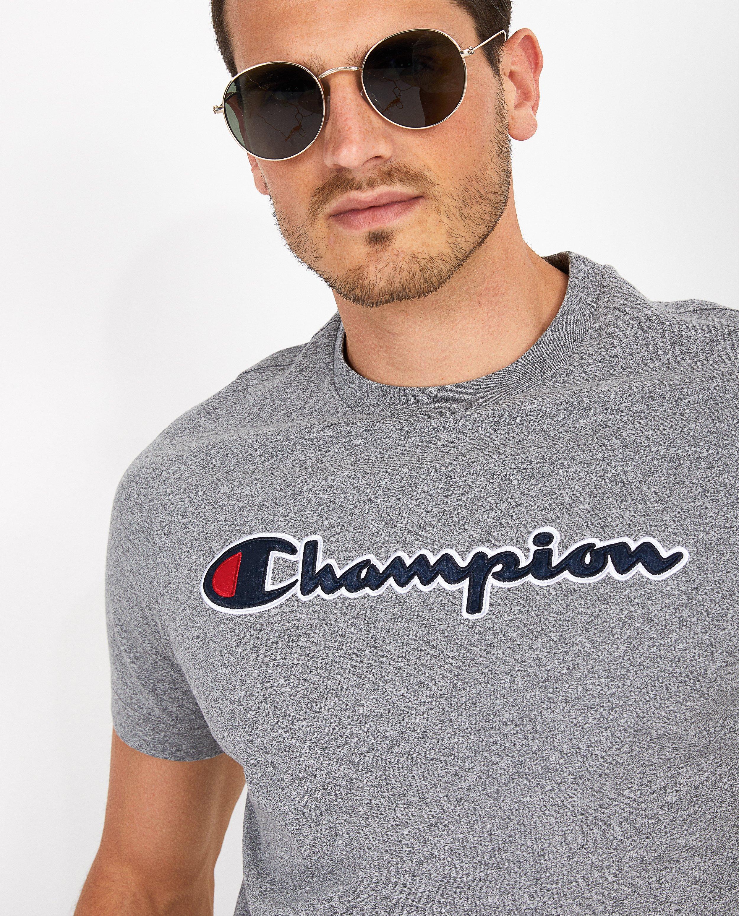 T-shirts - 