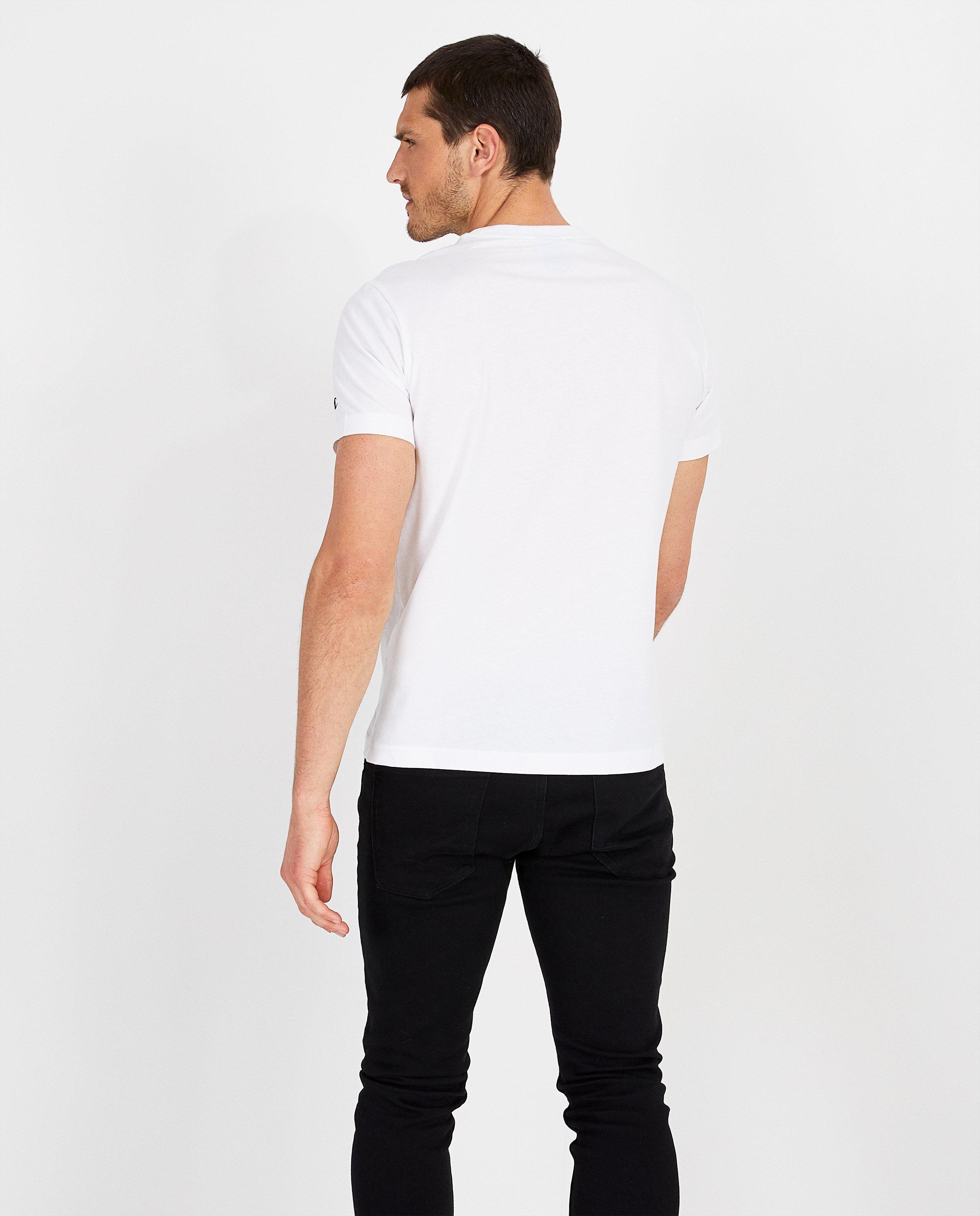 T-shirts - 