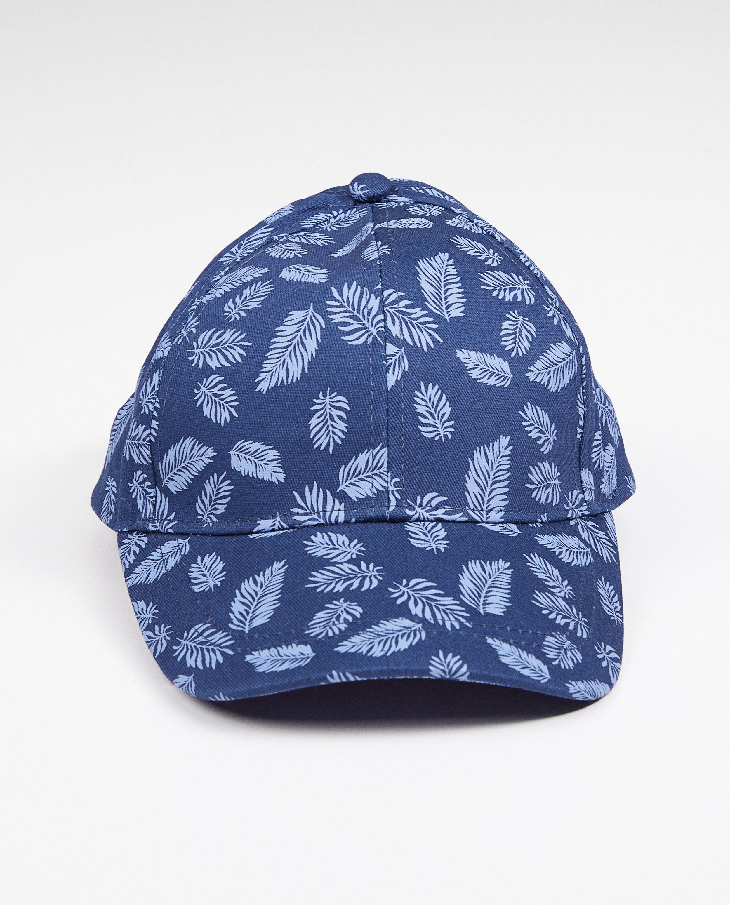 Bonneterie - Casquette bleue avec un imprimé