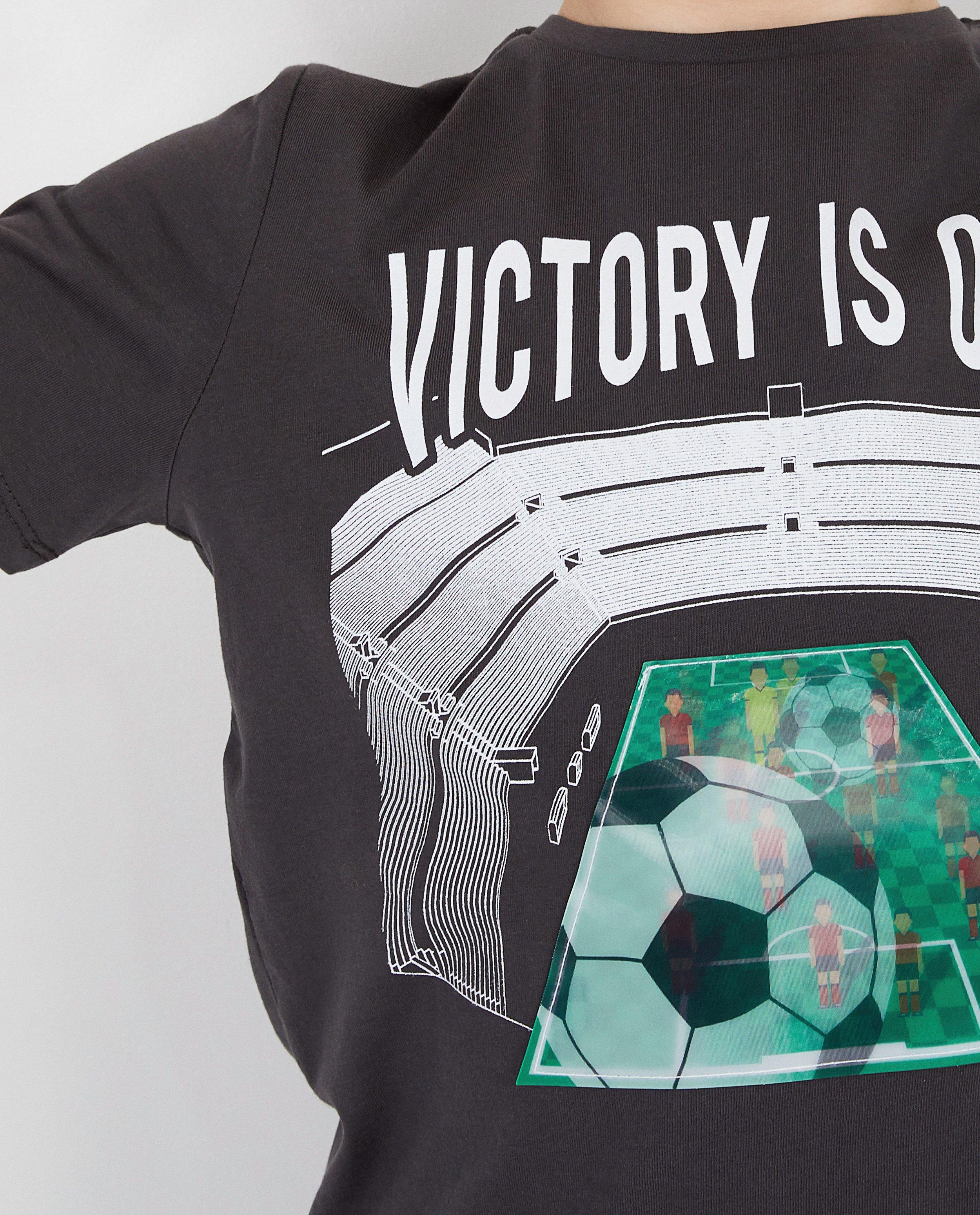 T-shirts - 