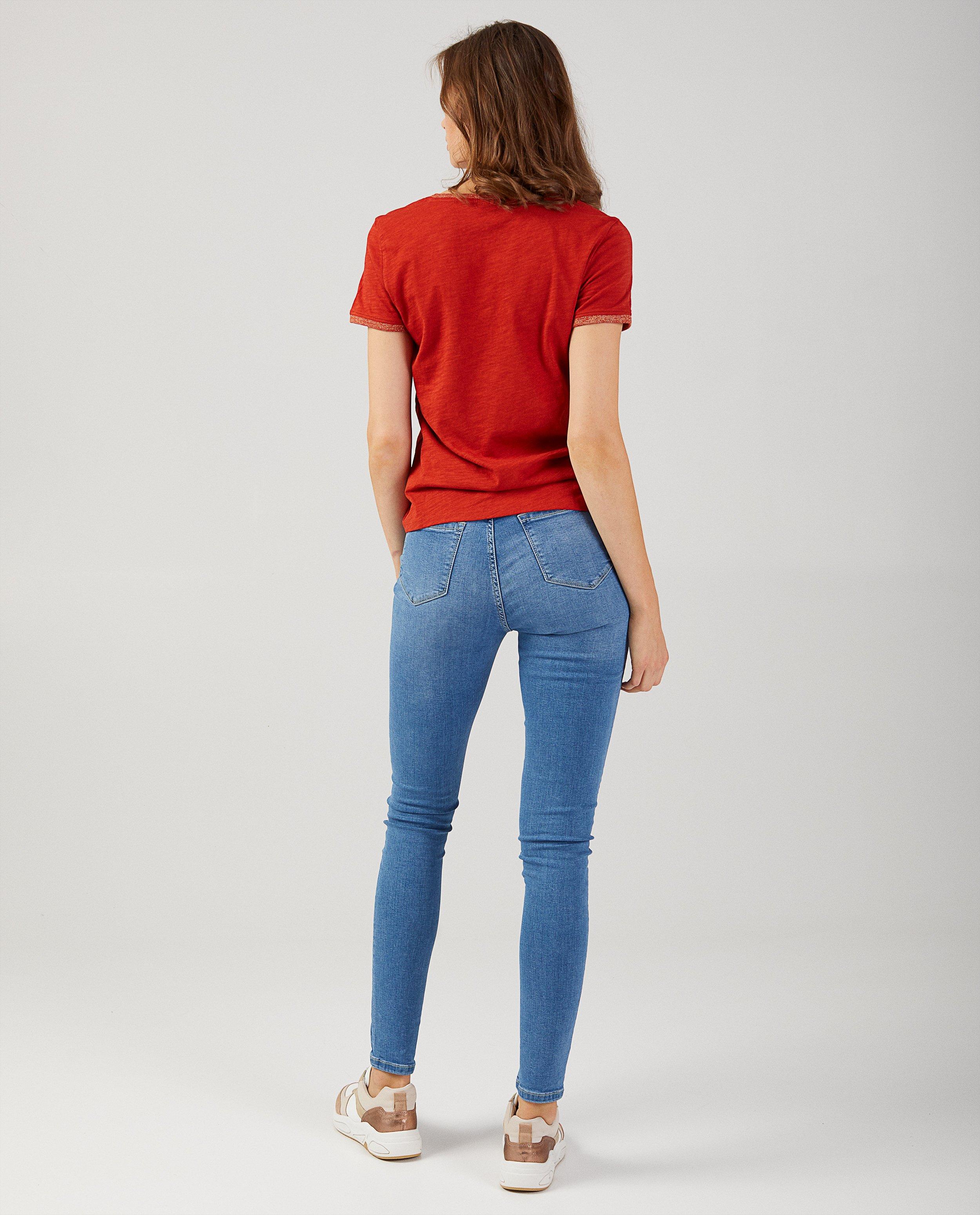 T-shirts - 