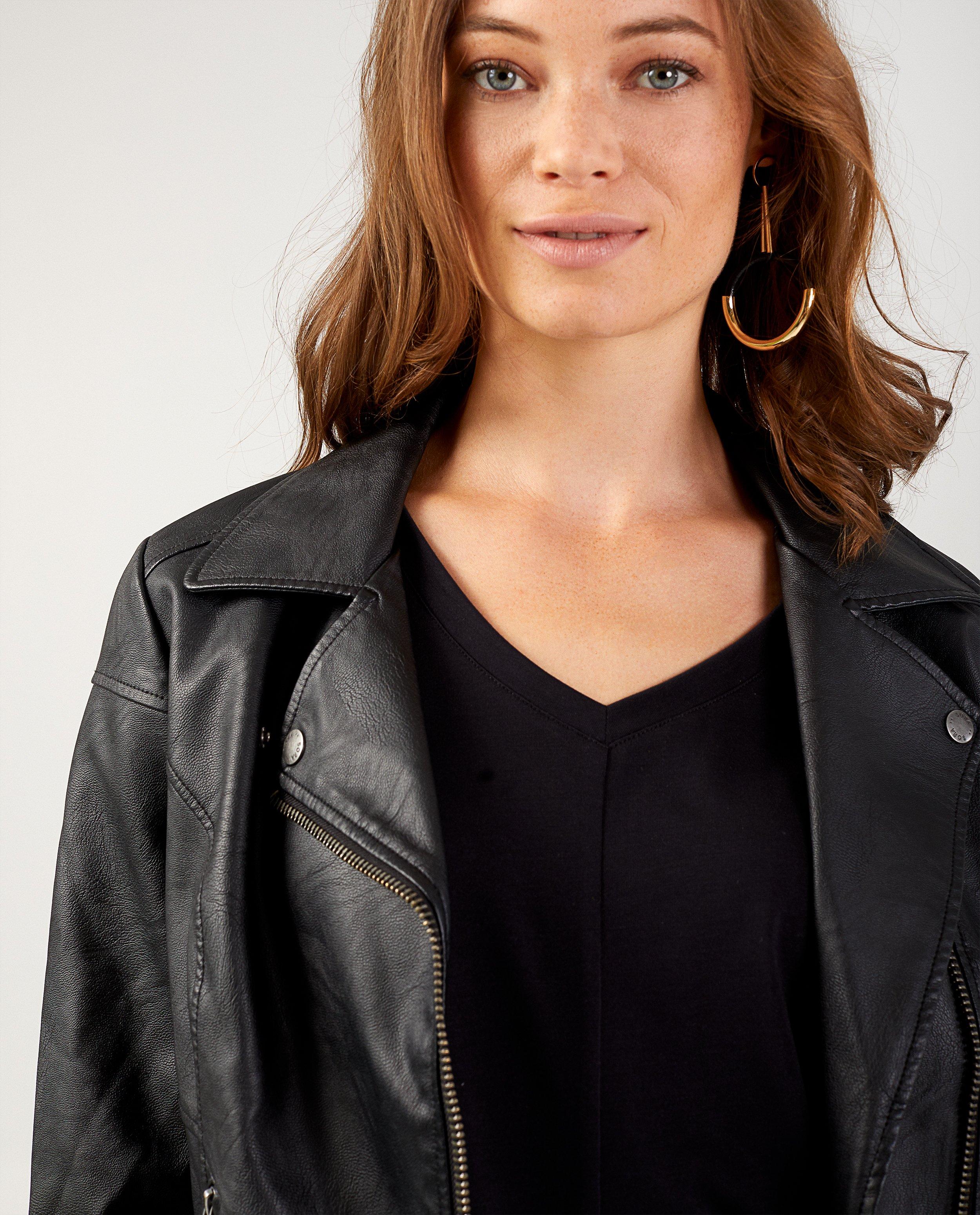 Blazers - Zwarte jas in faux-leather Sora