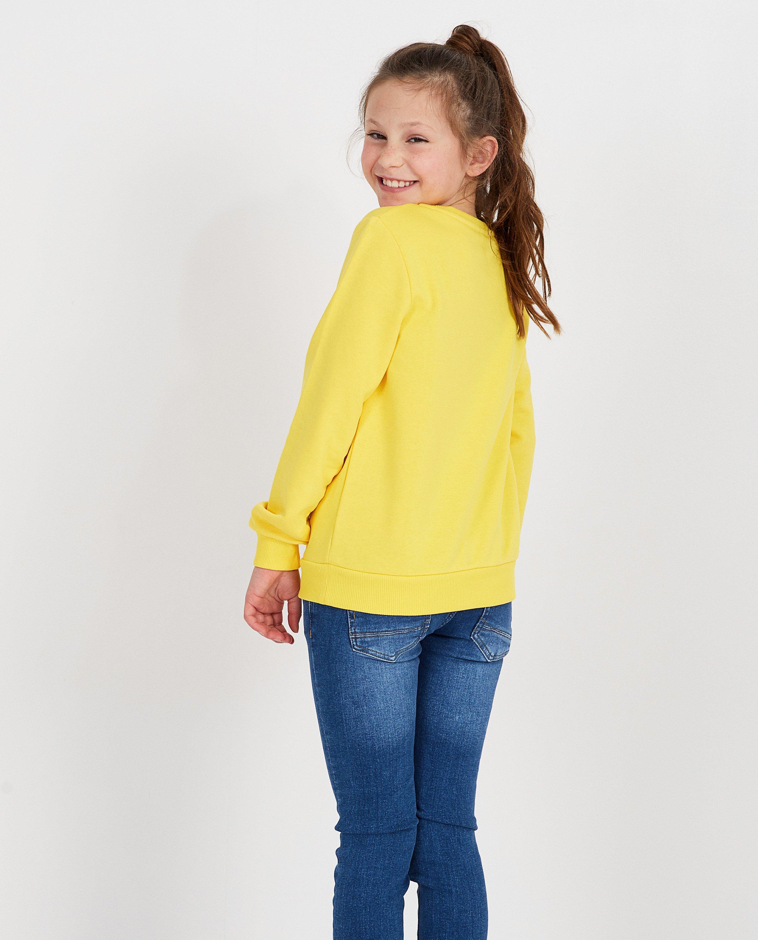 Sweaters - Gele sweater met opschrift #LikeMe