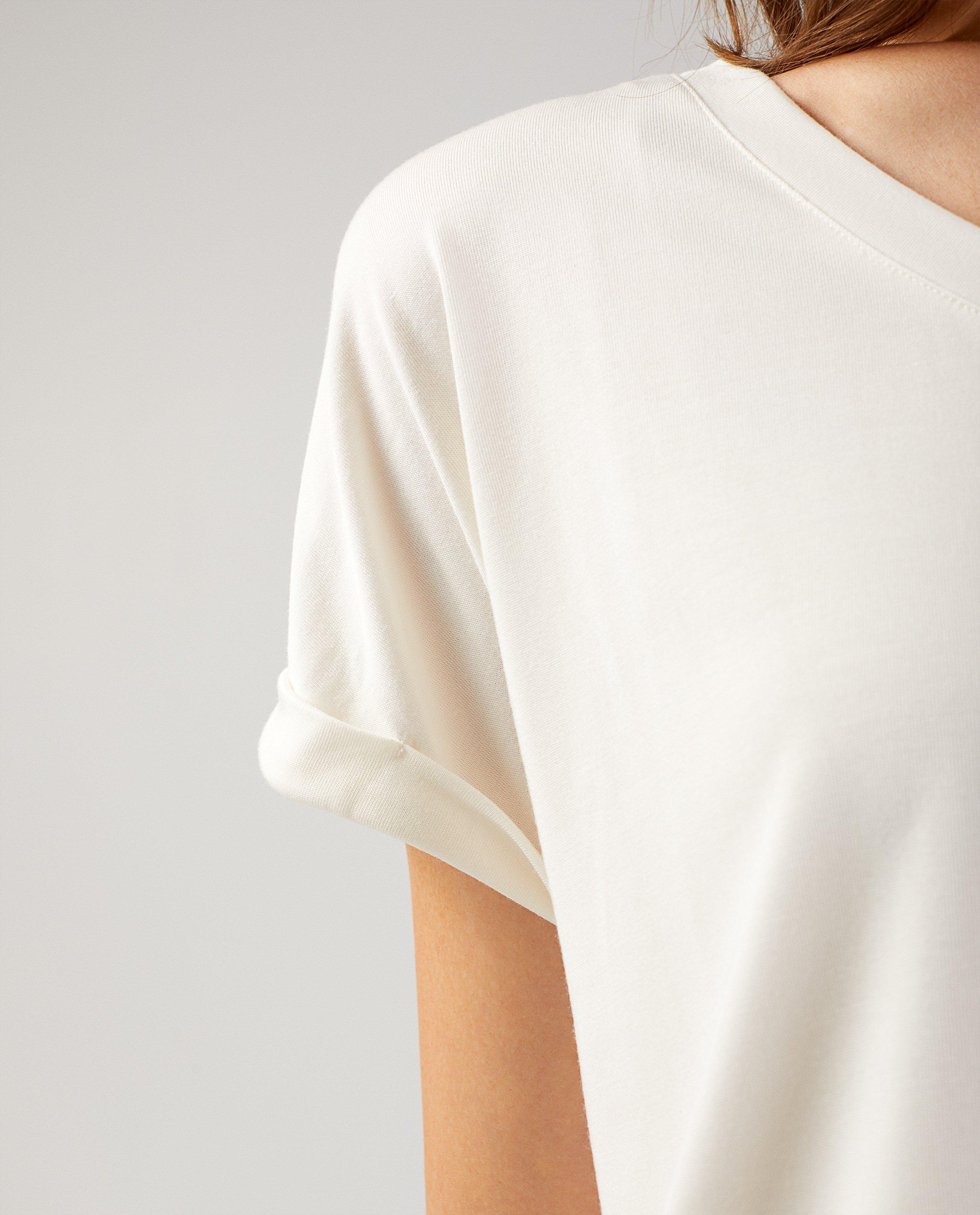 T-shirts - 
